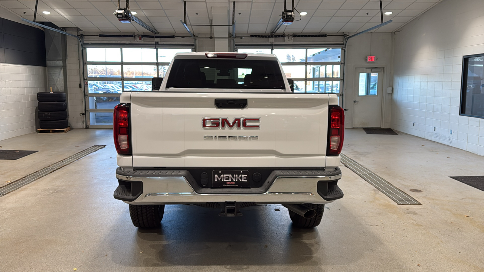 2025 GMC Sierra 3500HD Pro 7