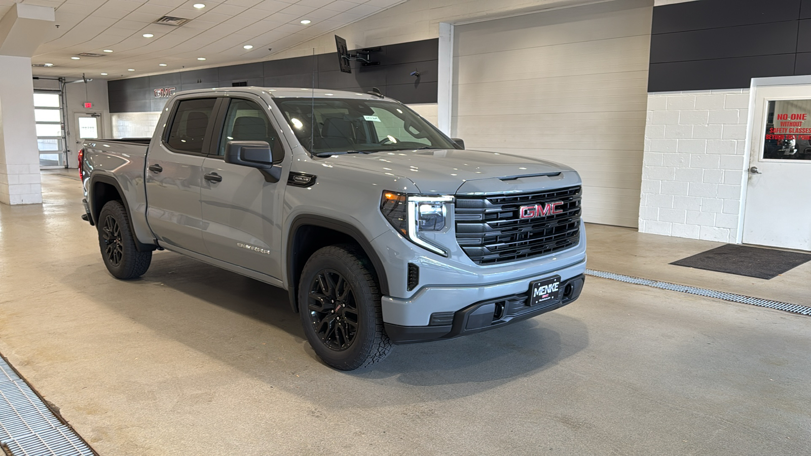 2025 GMC Sierra 1500 Pro 4