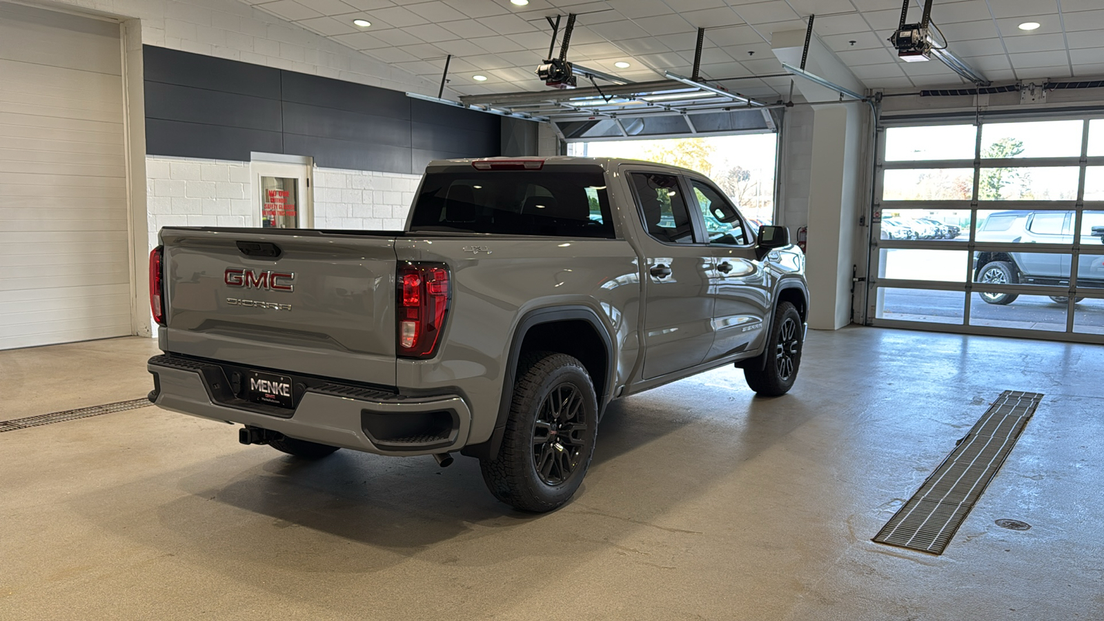 2025 GMC Sierra 1500 Pro 6