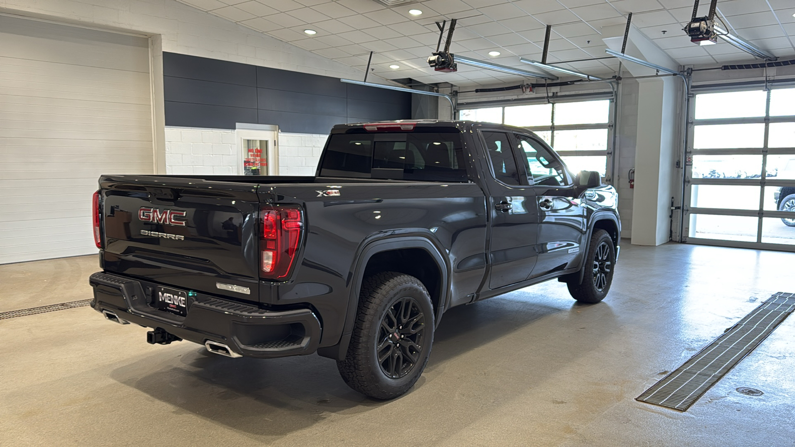 2025 GMC Sierra 1500 Elevation 6