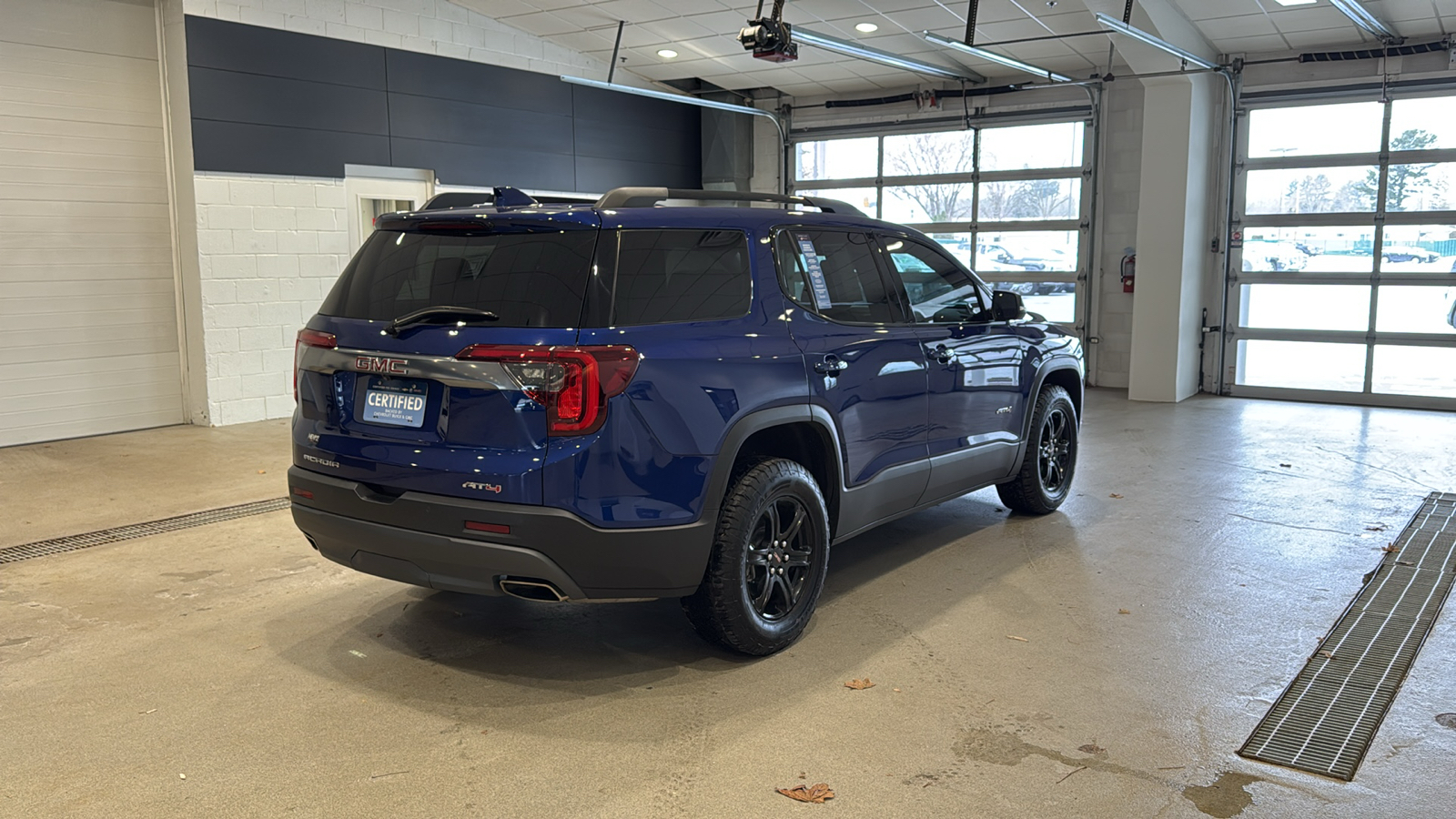 2023 GMC Acadia AT4 6