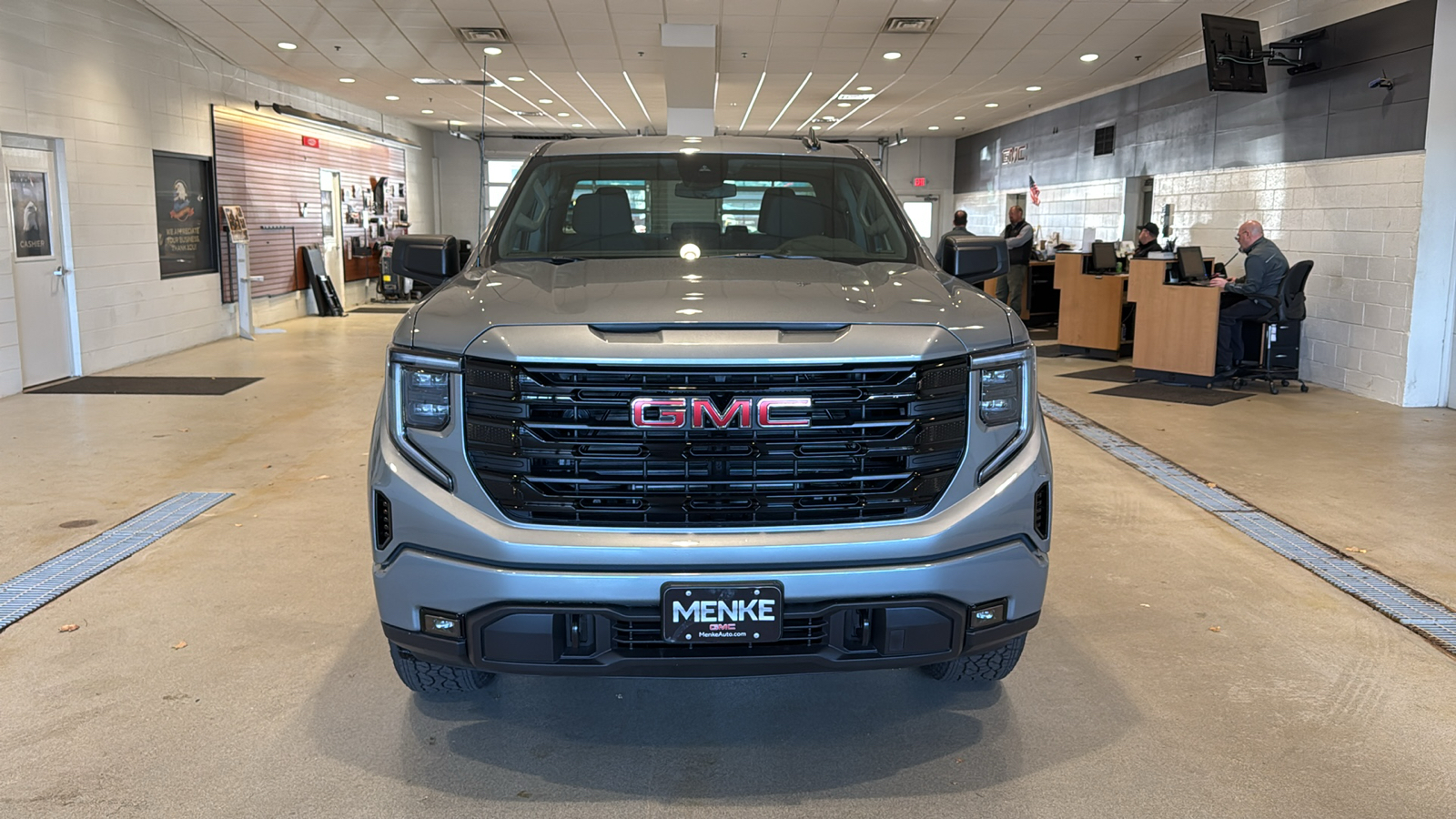 2025 GMC Sierra 1500 Elevation 3