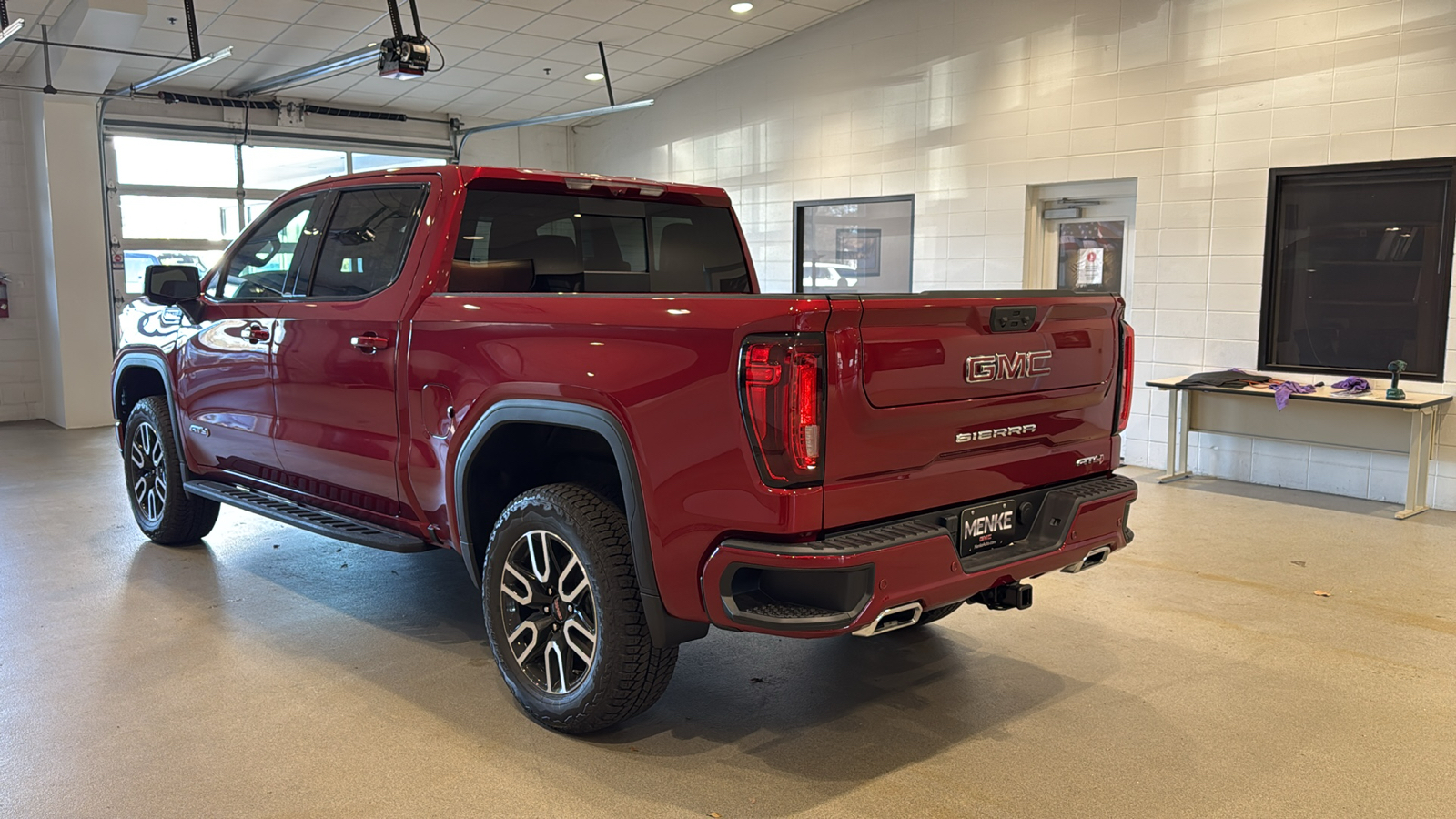 2025 GMC Sierra 1500 AT4 8