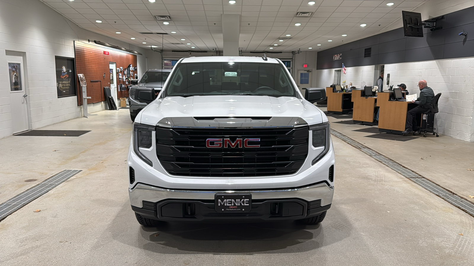 2025 GMC Sierra 1500 Pro 3