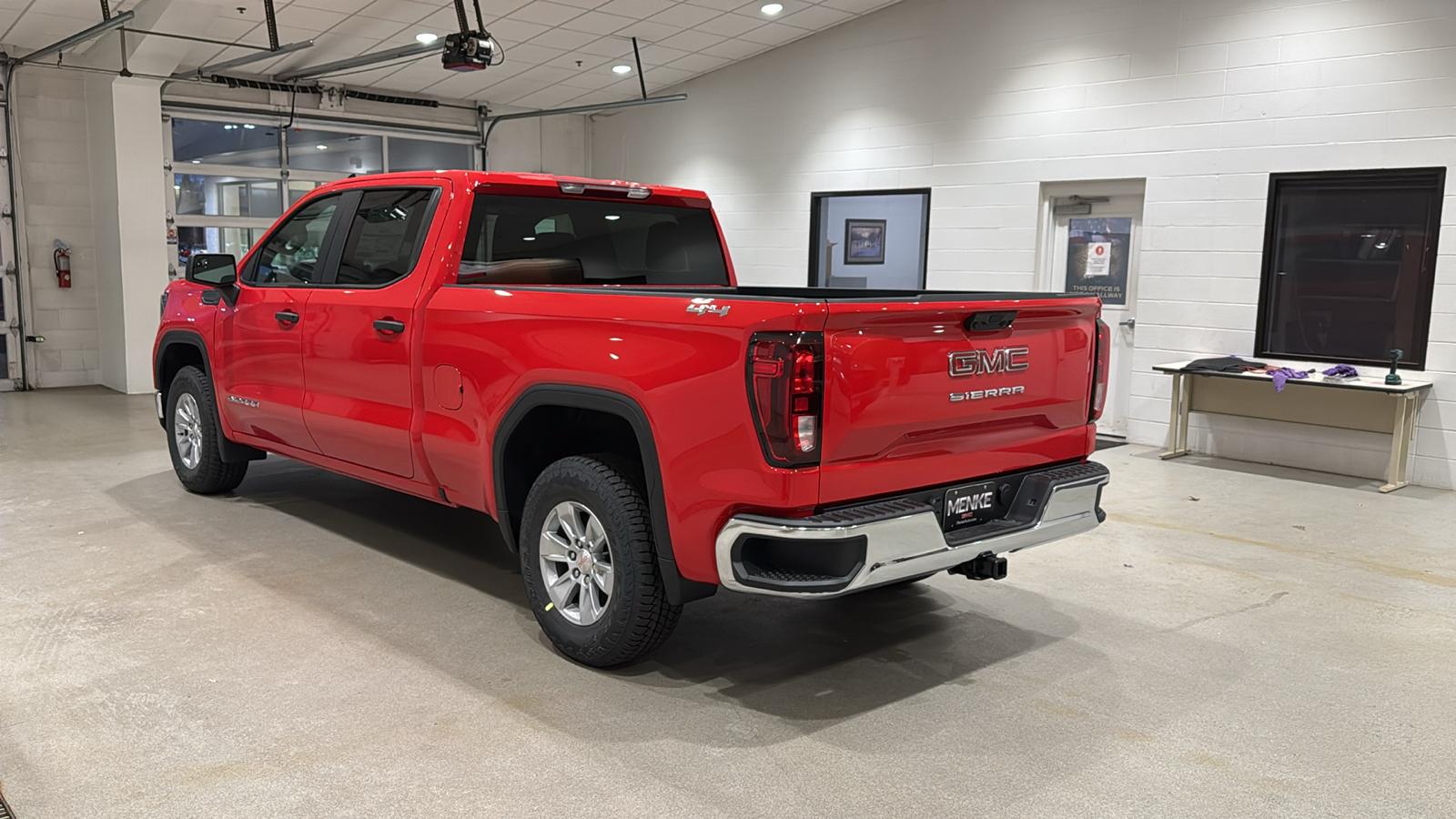 2025 GMC Sierra 1500 Pro 8