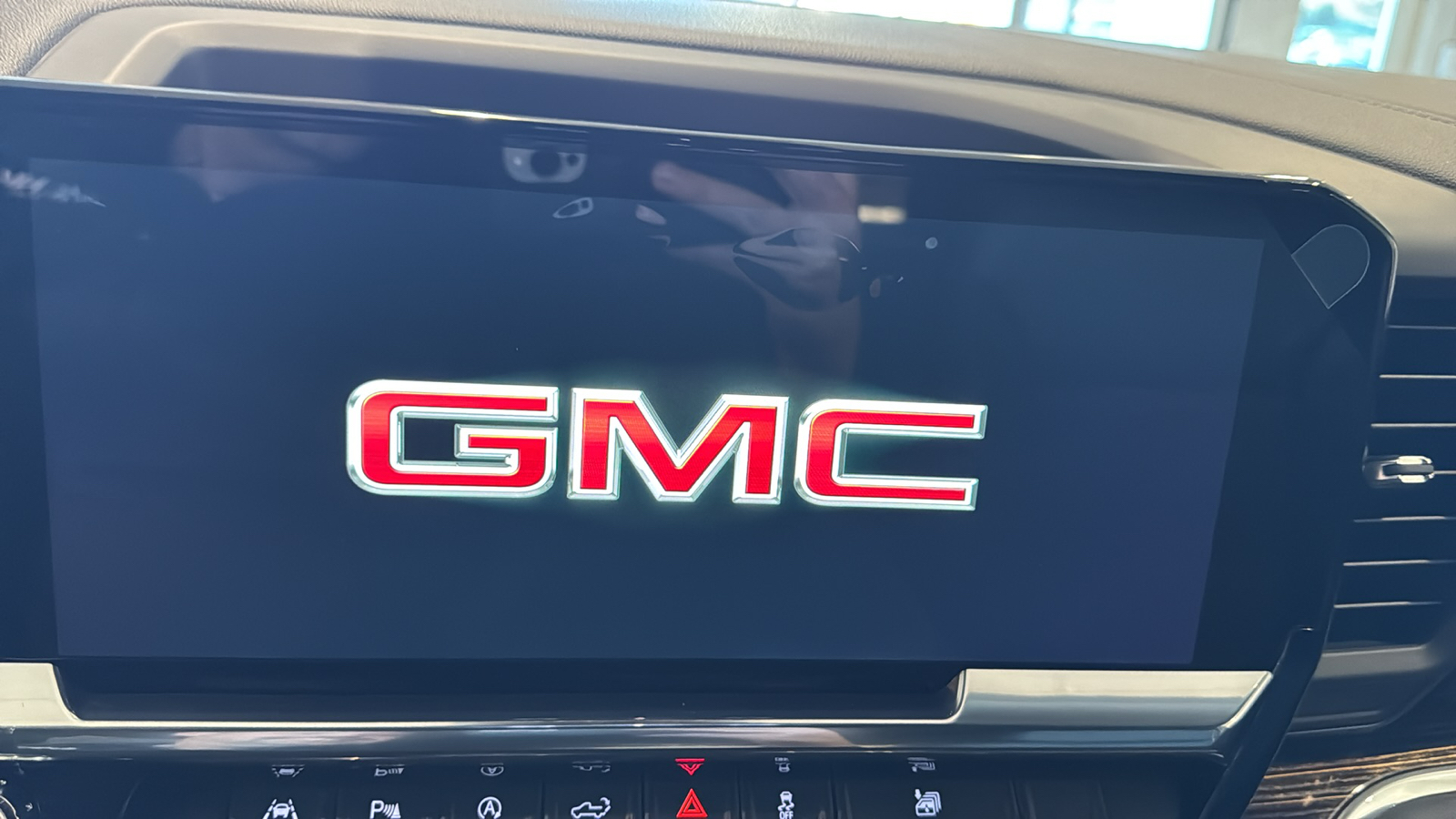 2025 GMC Sierra 1500 Elevation 26