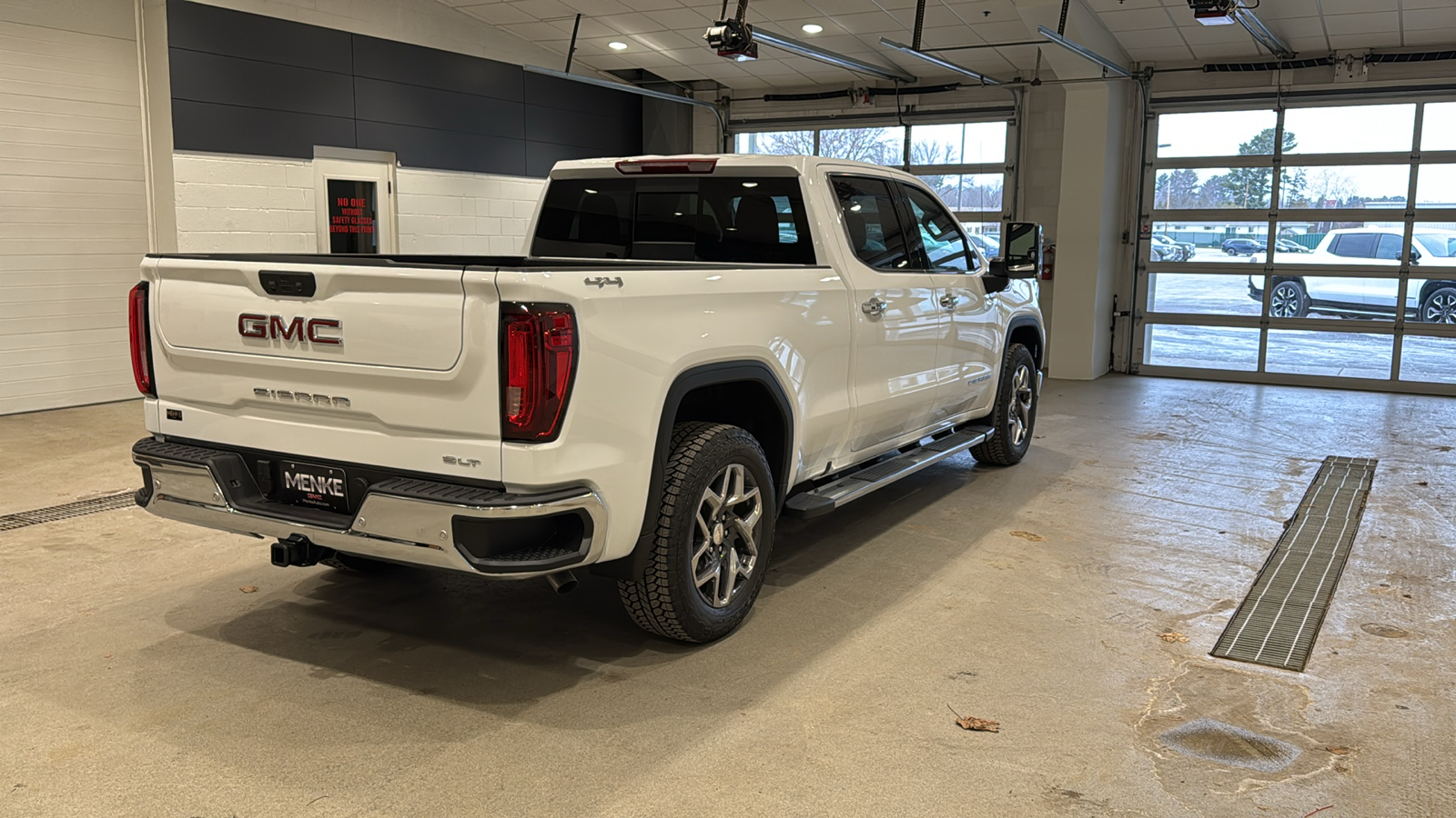 2025 GMC Sierra 1500 SLT 6