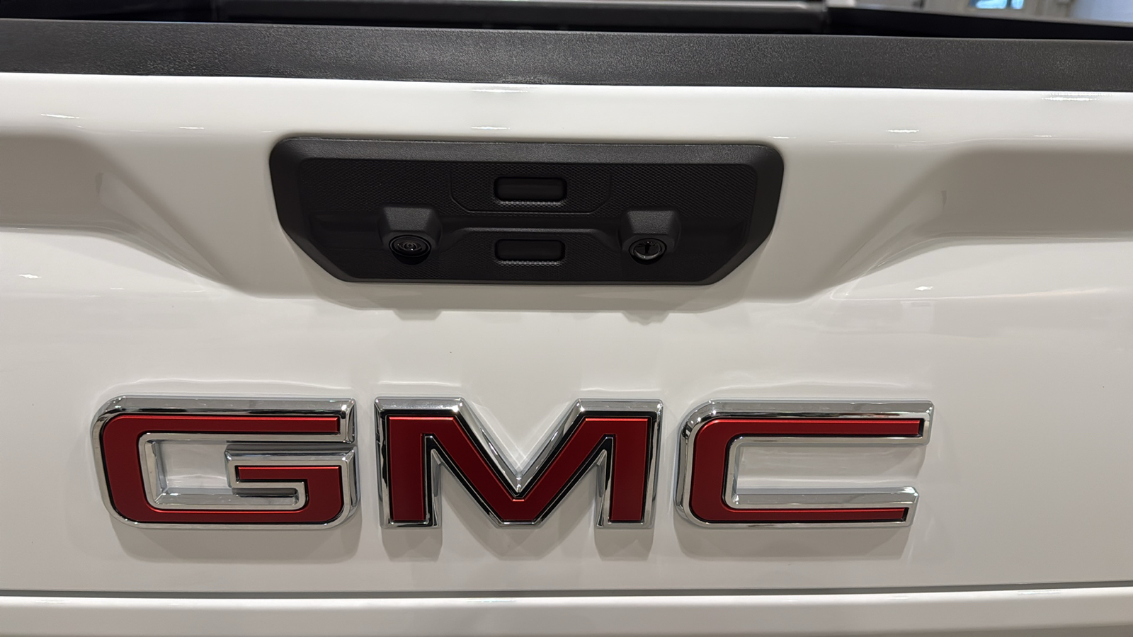 2025 GMC Sierra 1500 SLT 9