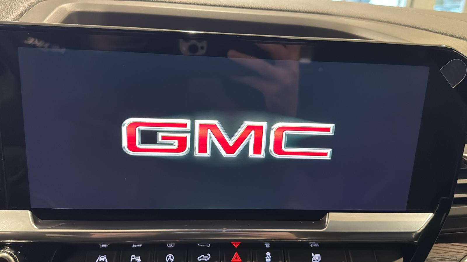 2025 GMC Sierra 1500 SLT 26