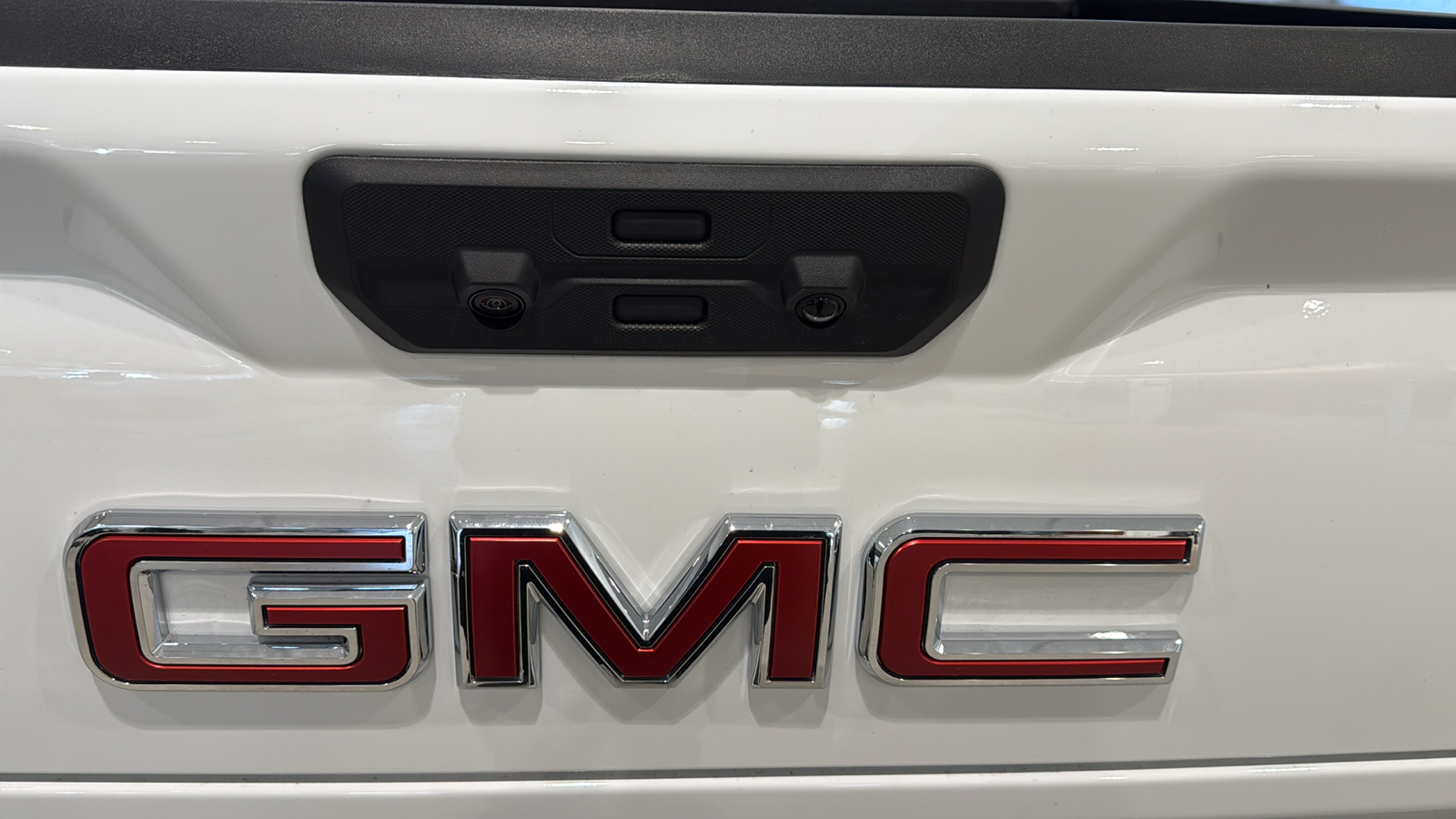 2025 GMC Sierra 1500 SLT 9