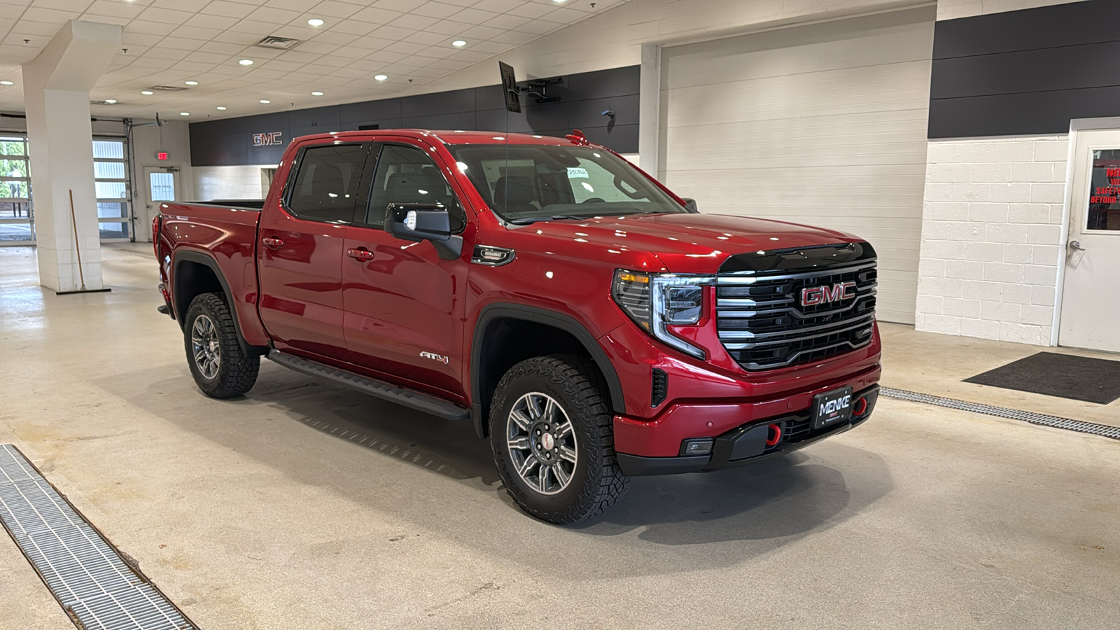 2025 GMC Sierra 1500 AT4 4