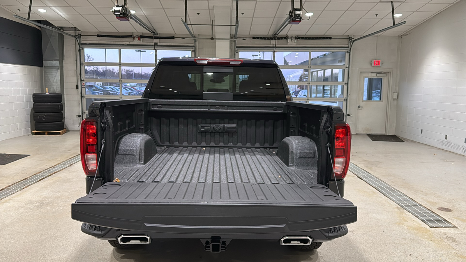 2025 GMC Sierra 1500 Elevation 17