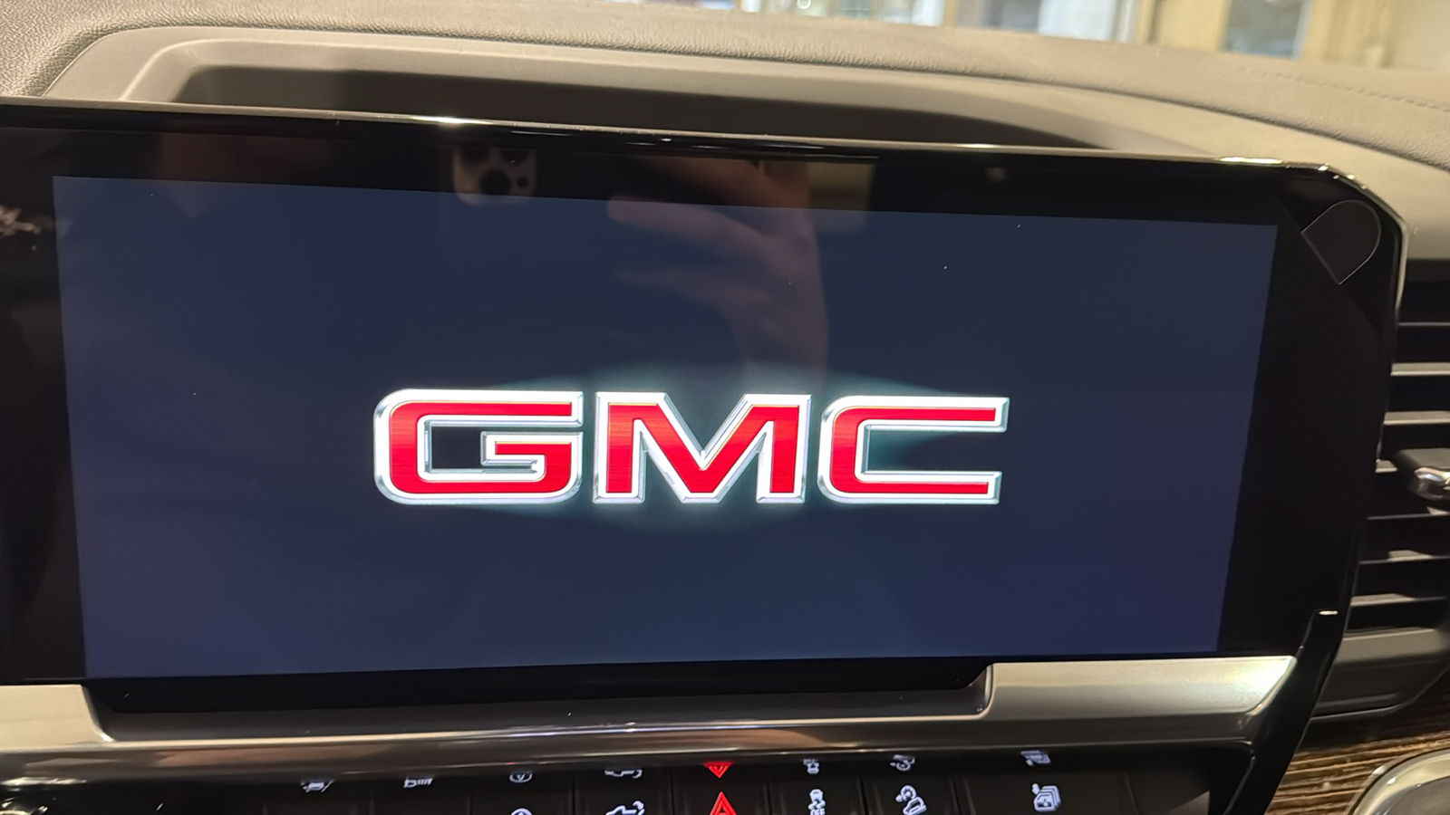 2025 GMC Sierra 1500 Elevation 26