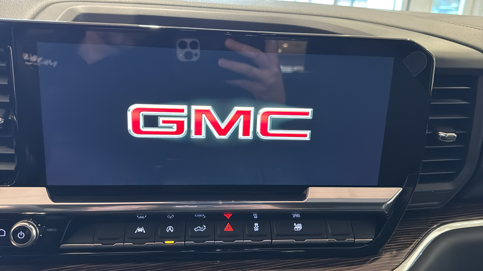 2025 GMC Sierra 1500 Elevation 25