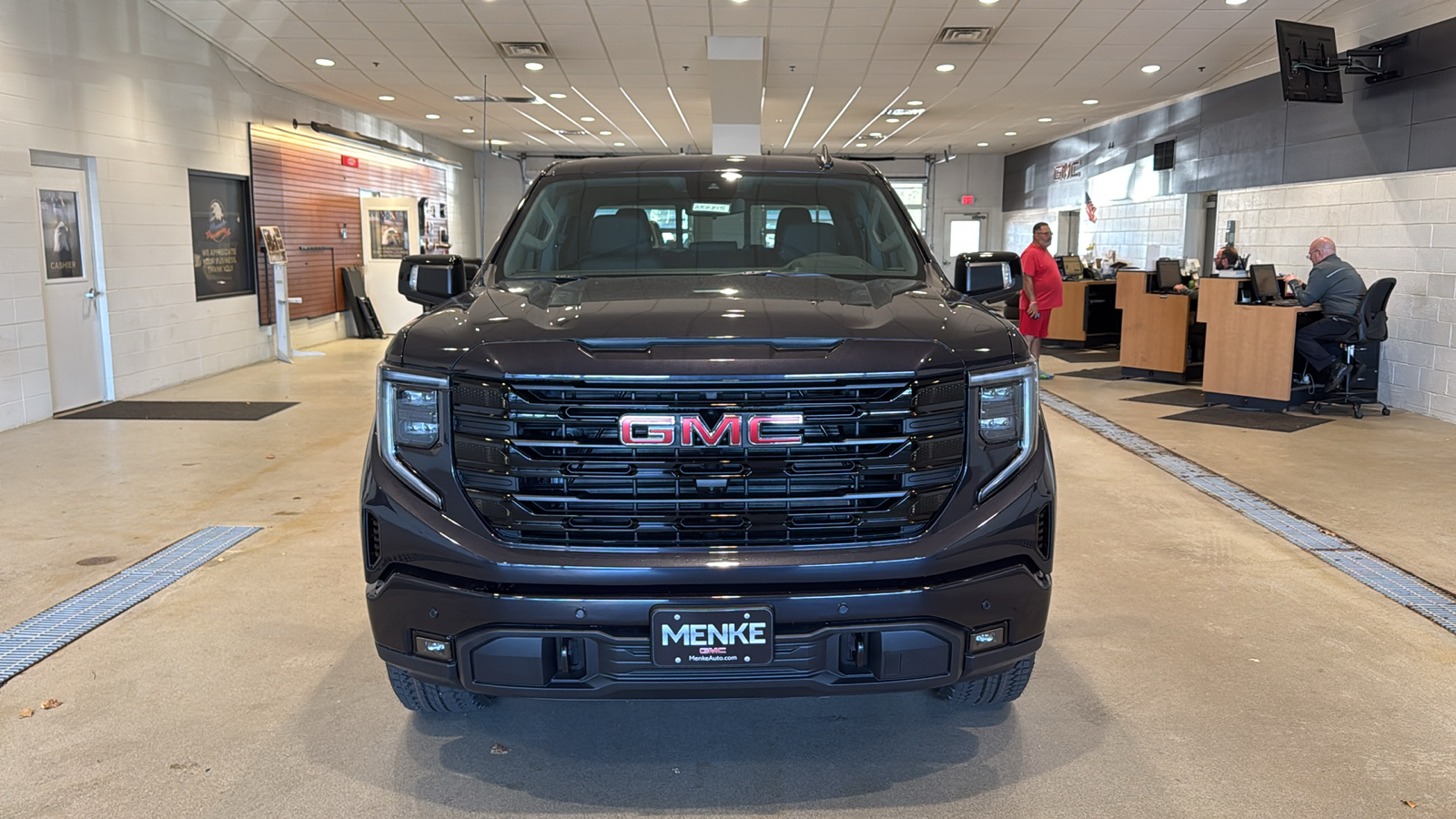 2025 GMC Sierra 1500 Elevation 3