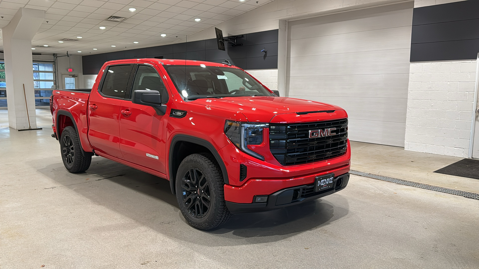 2025 GMC Sierra 1500 Elevation 4