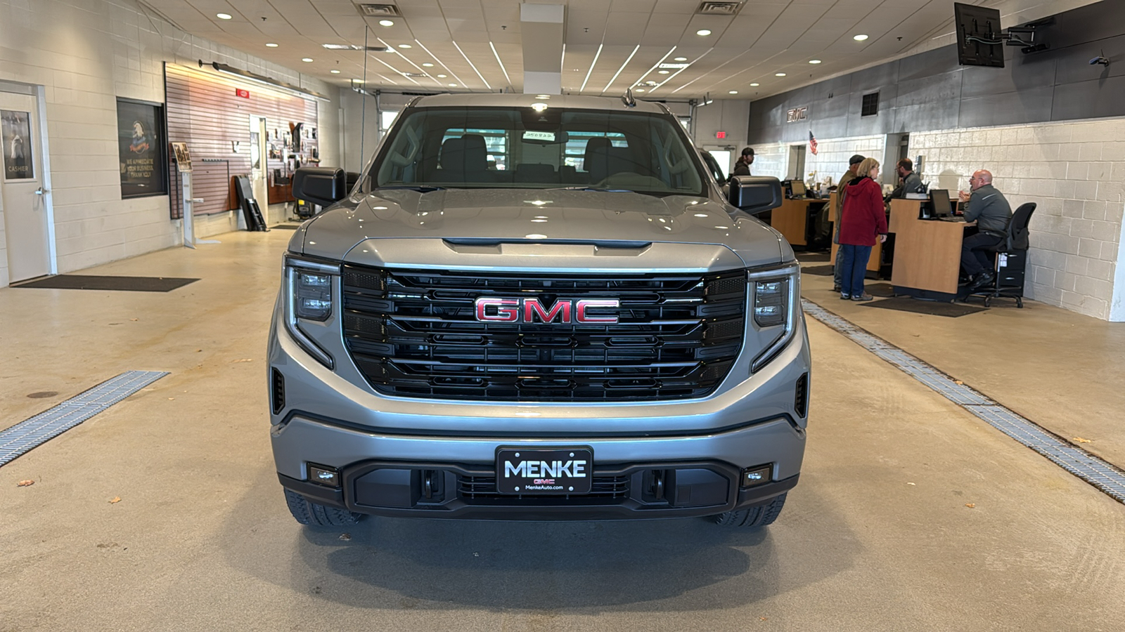 2025 GMC Sierra 1500 Elevation 3