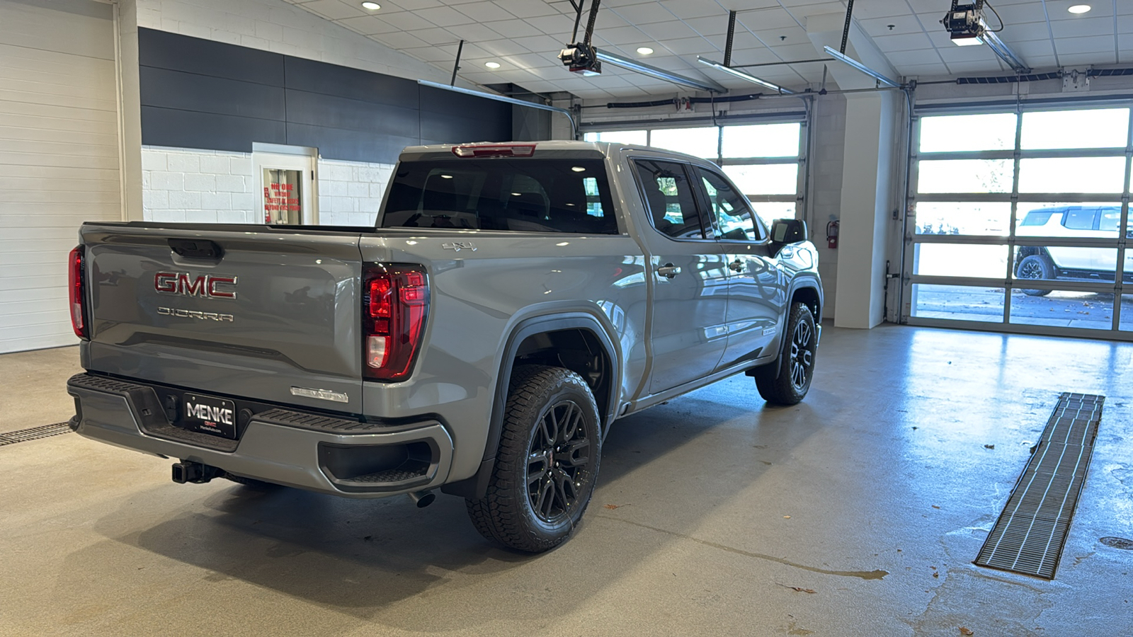 2025 GMC Sierra 1500 Elevation 6