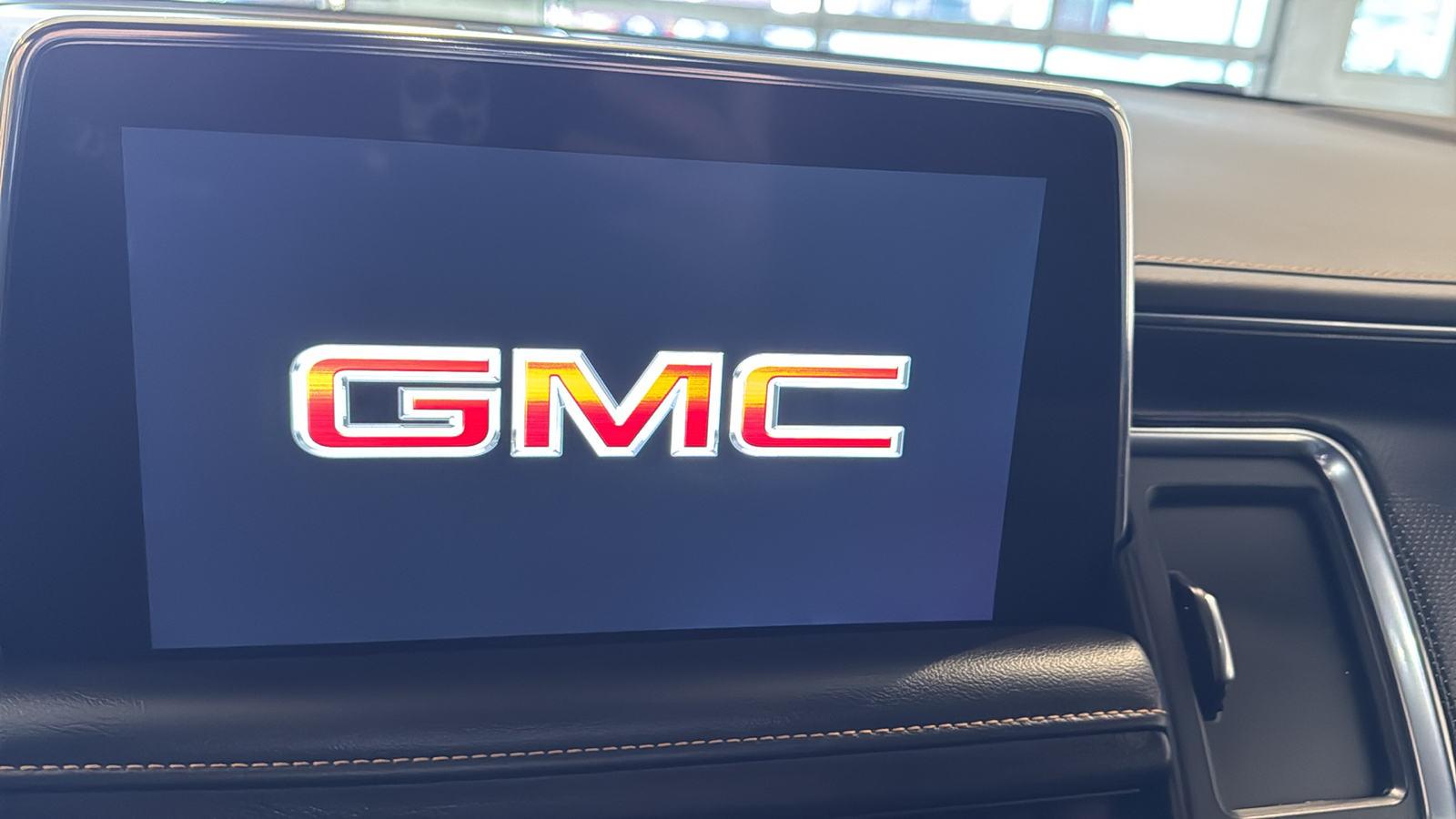 2021 GMC Yukon AT4 26