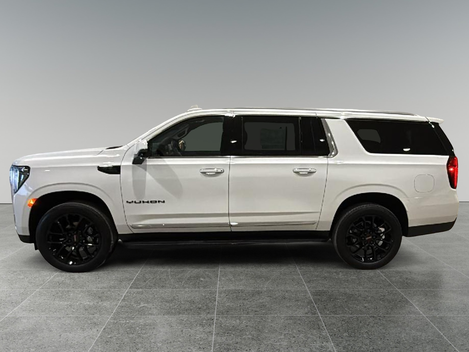 2024 GMC Yukon XL SLT 1