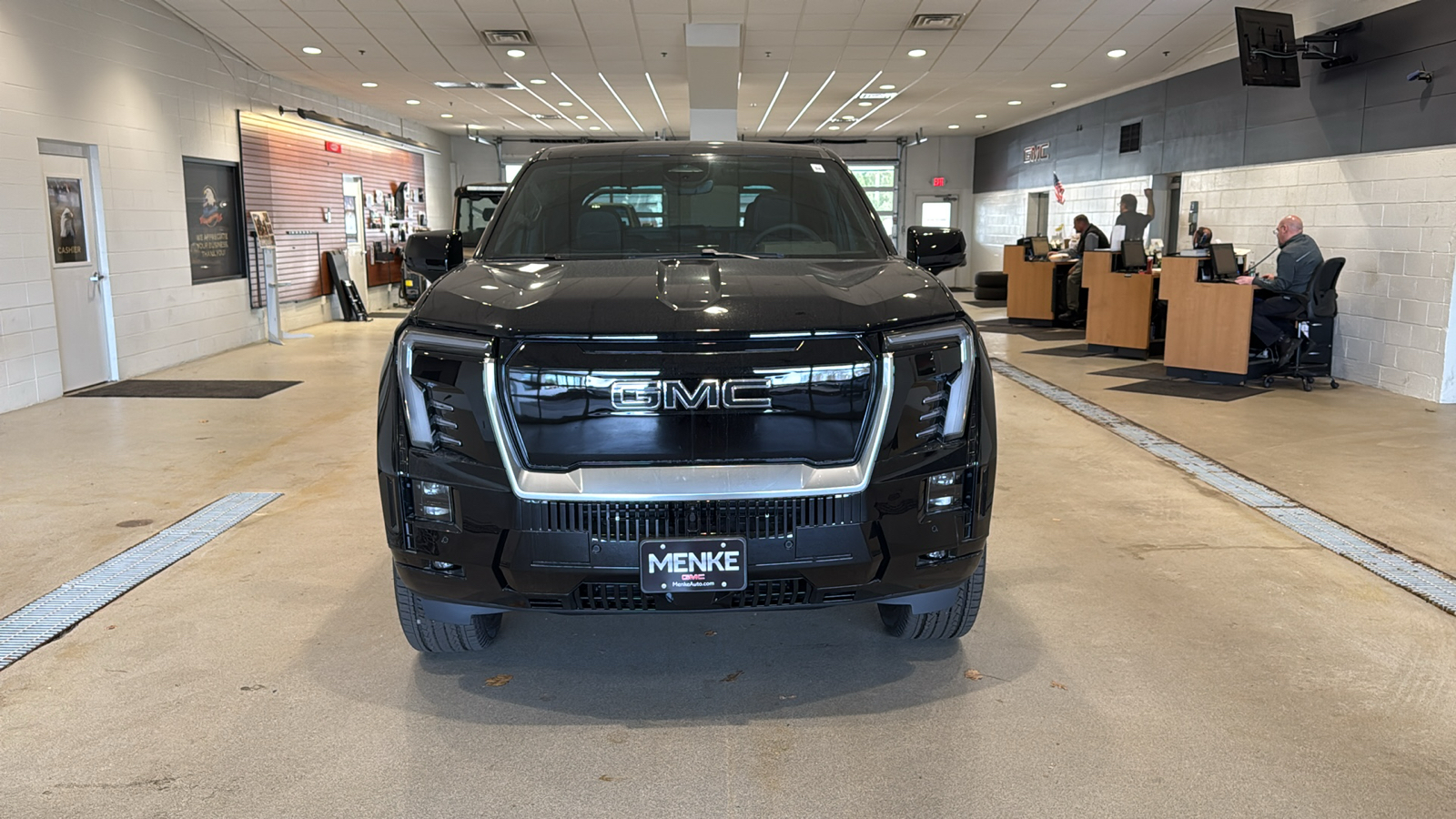 2025 GMC Sierra EV Denali 3