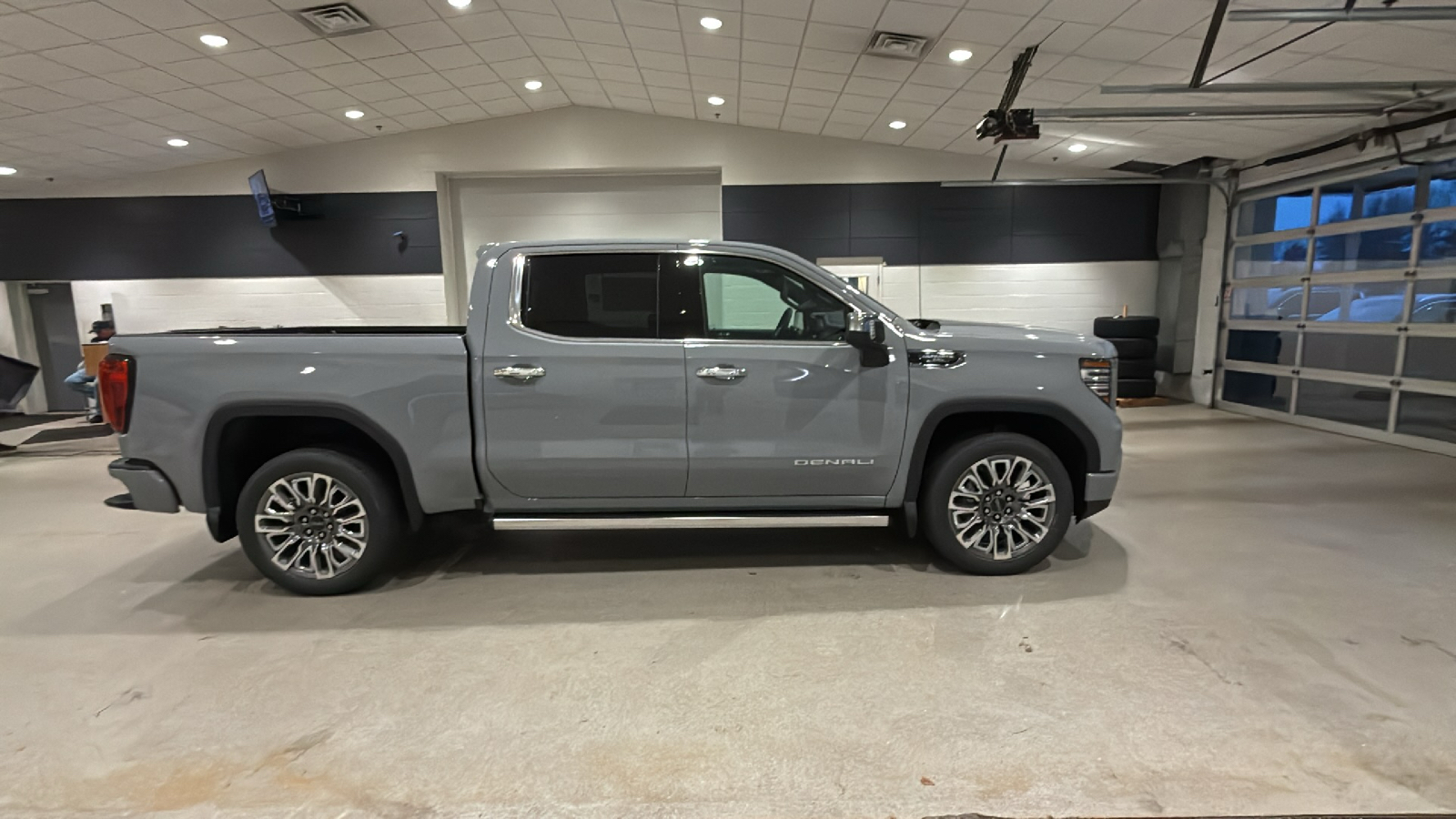 2025 GMC Sierra 1500 Denali Ultimate 5