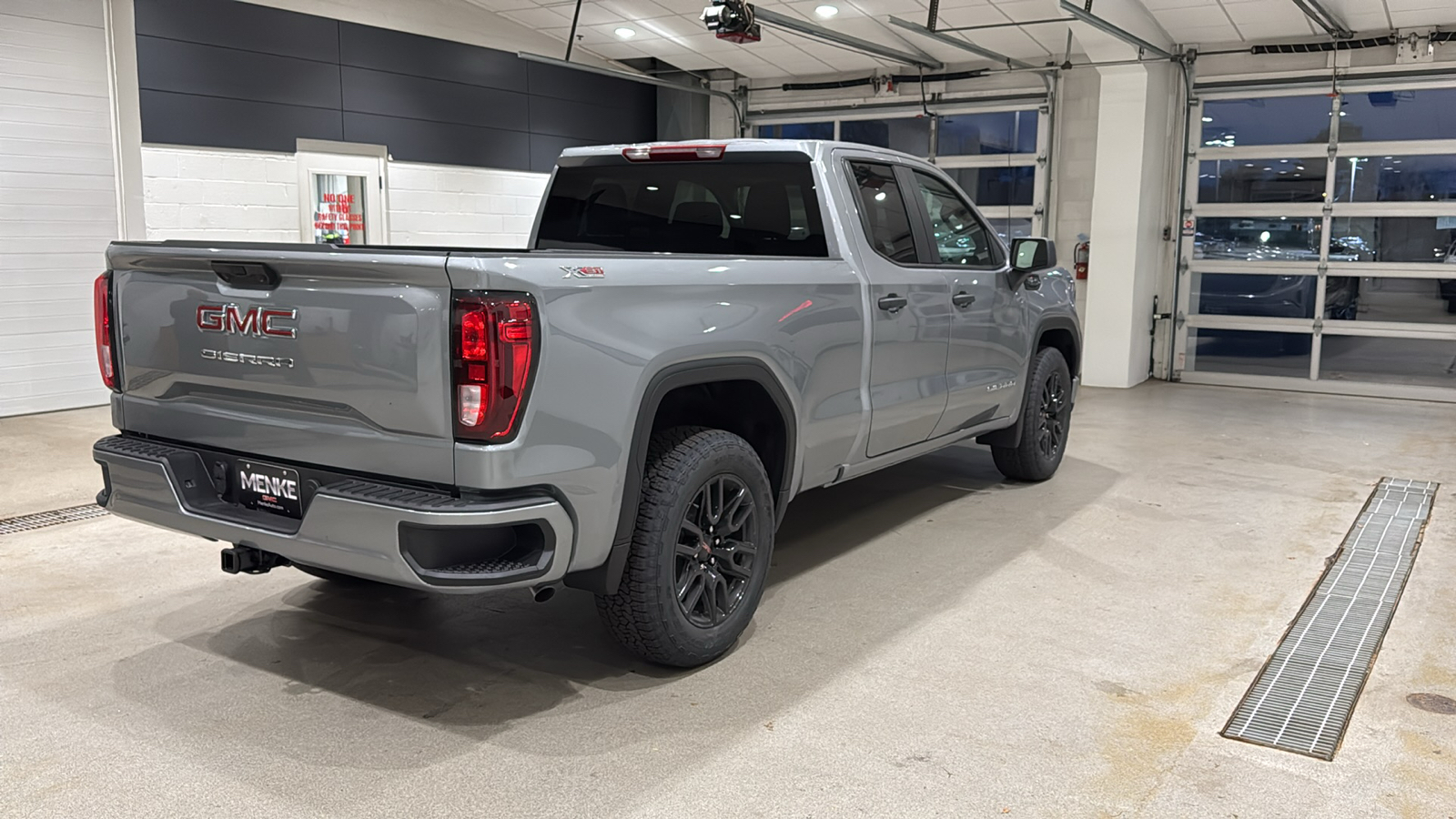 2025 GMC Sierra 1500 Pro 6