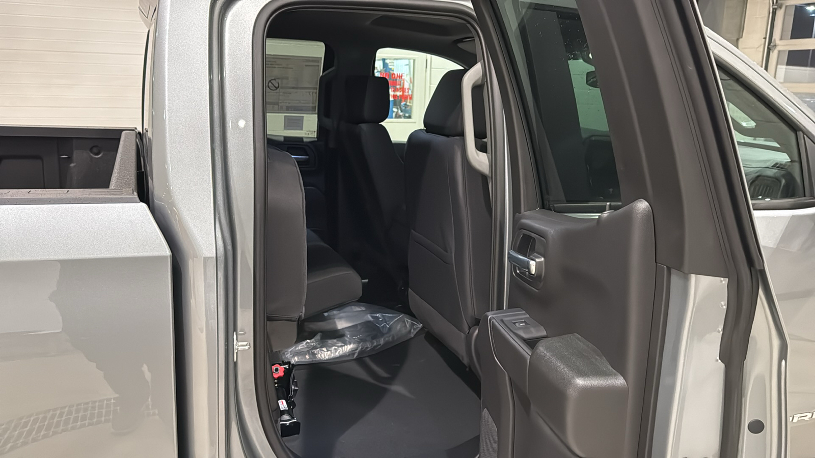 2025 GMC Sierra 1500 Pro 15