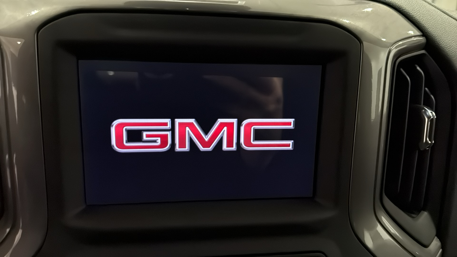 2025 GMC Sierra 1500 Pro 23