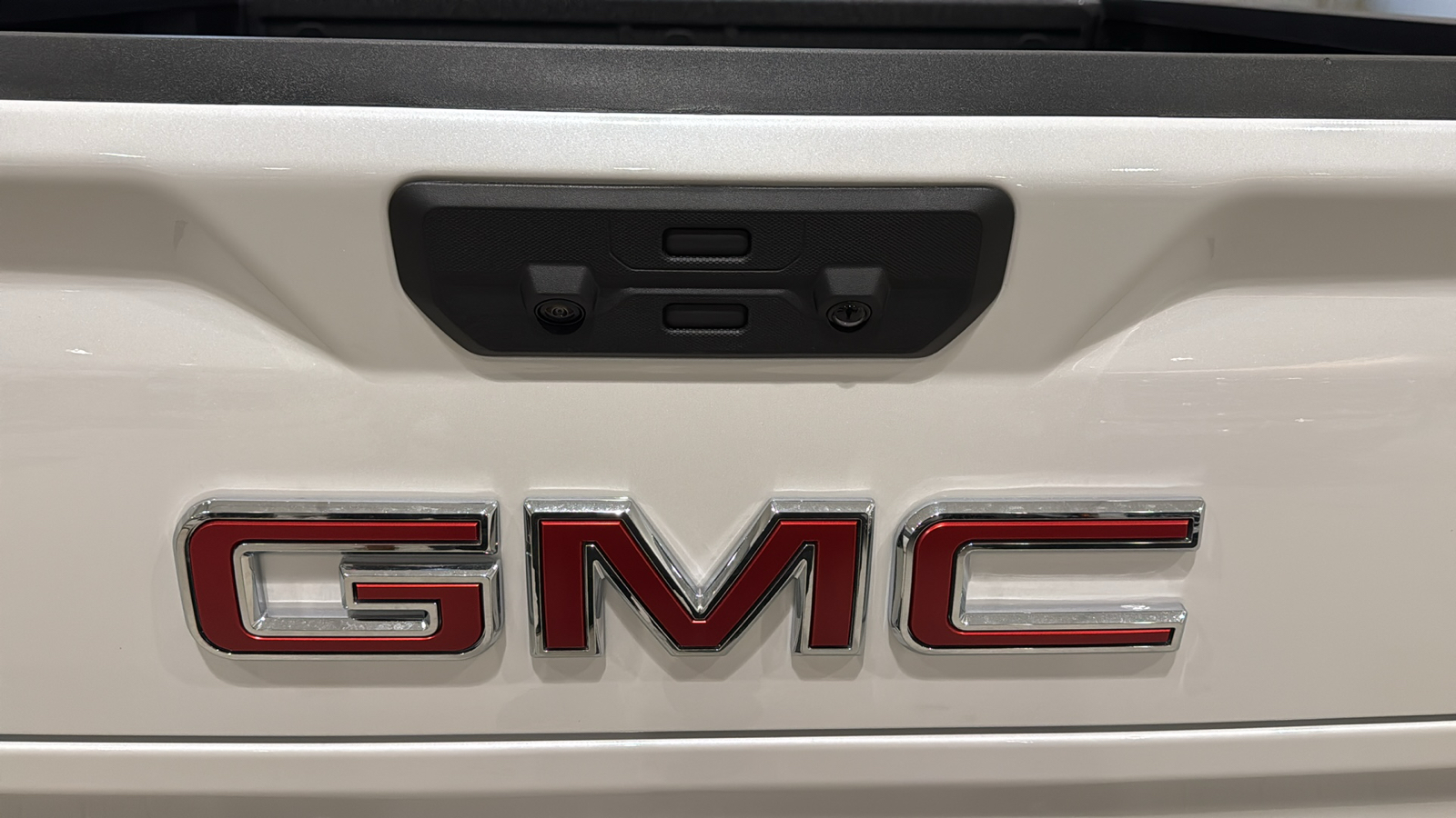 2025 GMC Sierra 1500 SLT 9