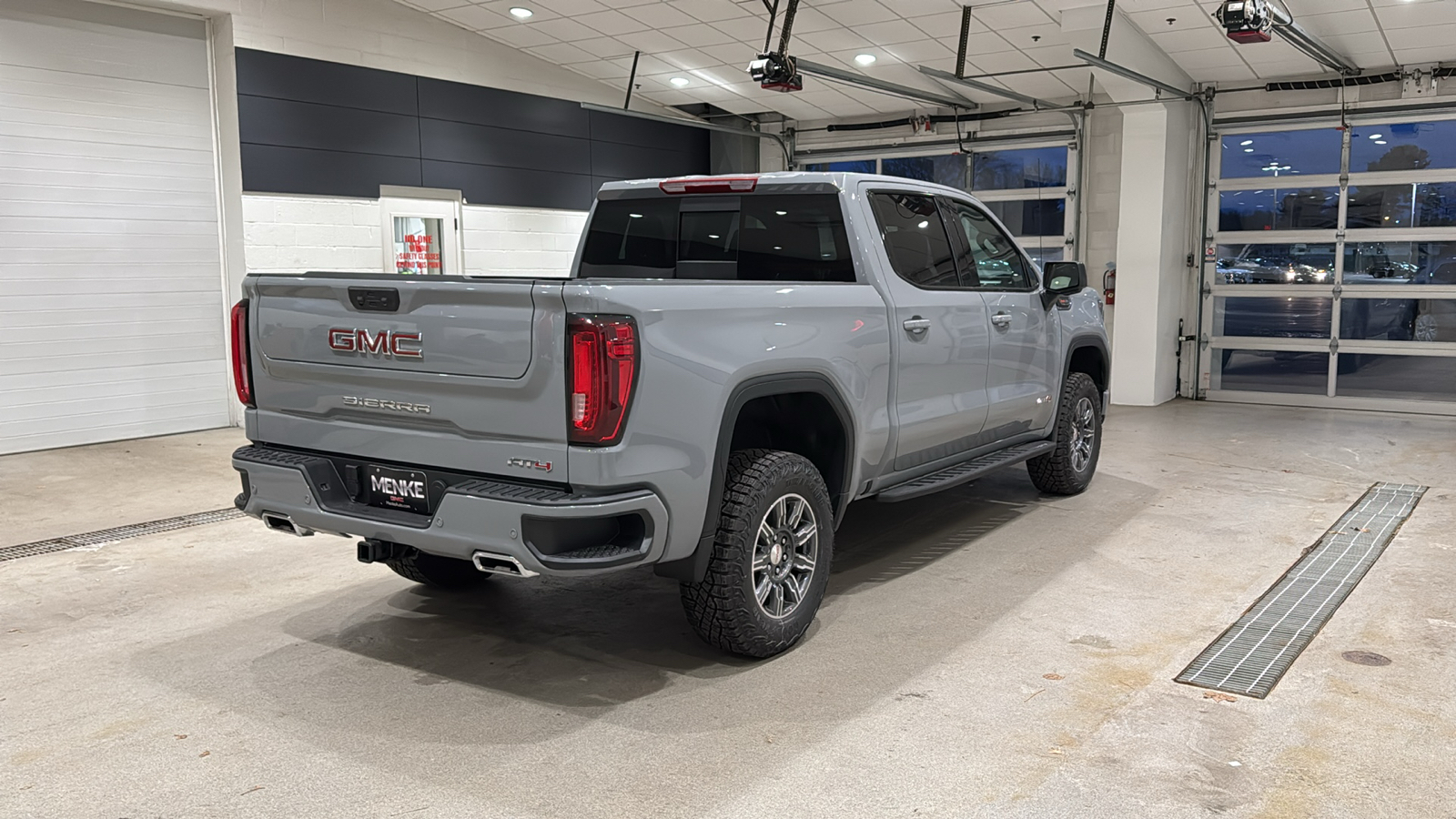 2025 GMC Sierra 1500 AT4 6