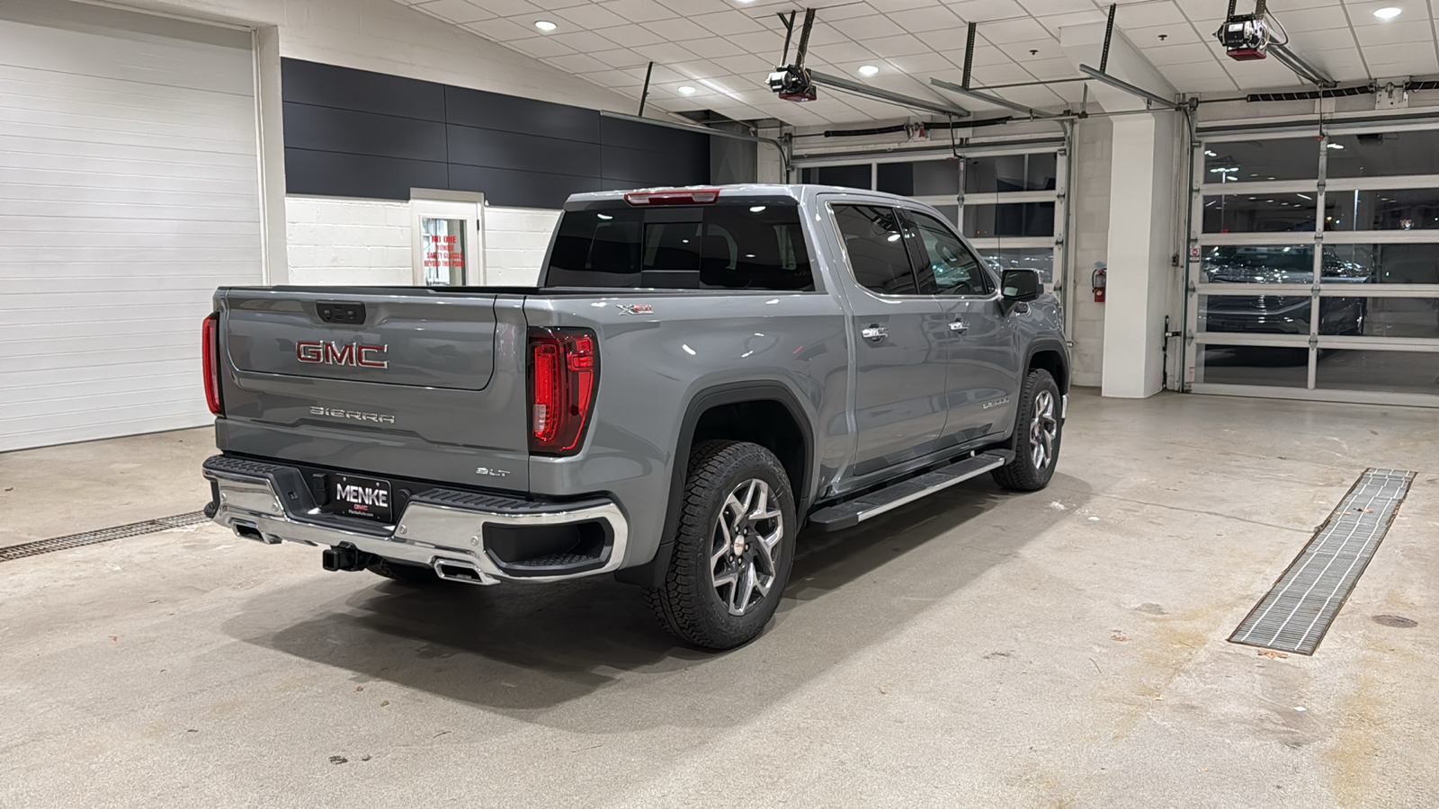 2025 GMC Sierra 1500 SLT 6