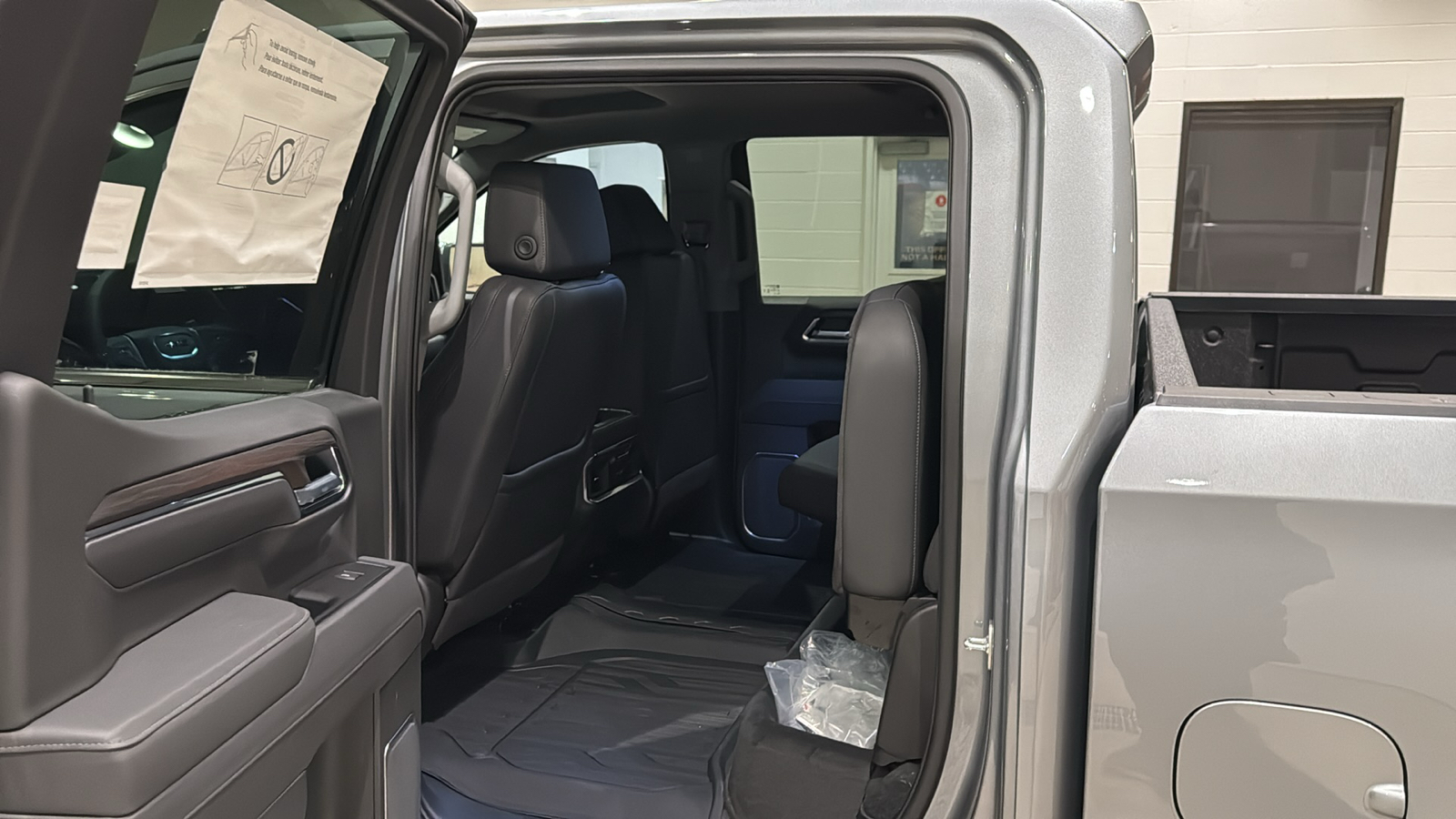 2025 GMC Sierra 1500 SLT 20