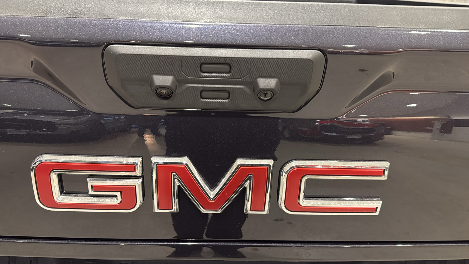 2025 GMC Sierra 1500 SLT 9