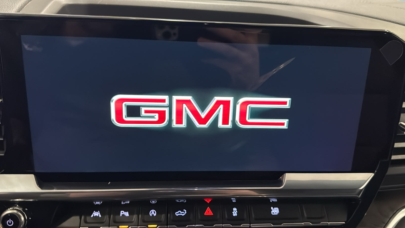 2025 GMC Sierra 1500 SLT 26