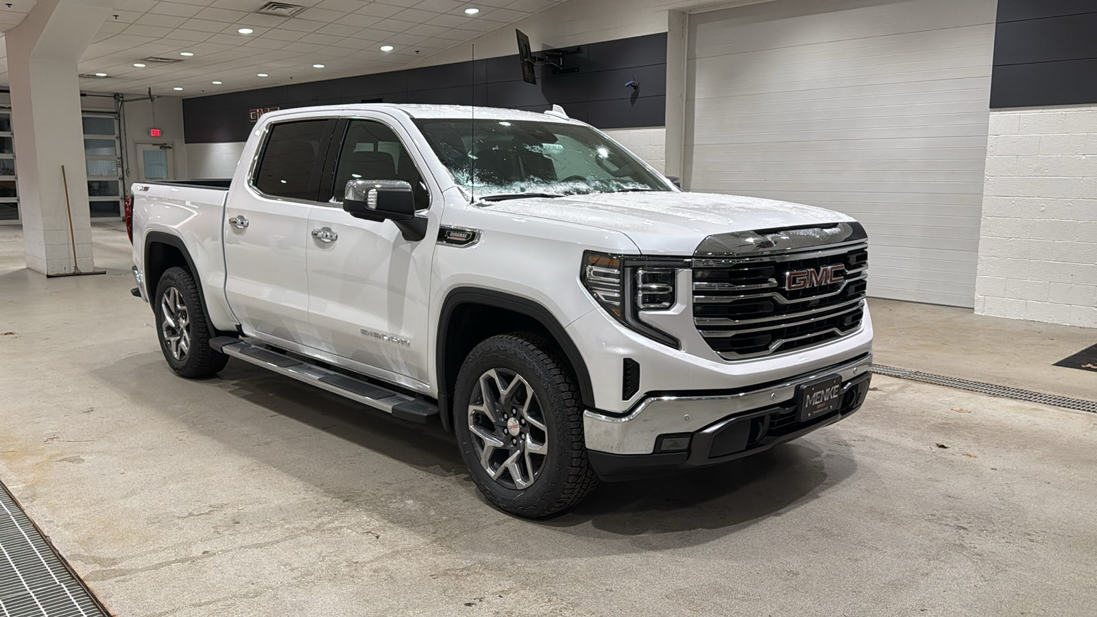 2025 GMC Sierra 1500 SLT 4