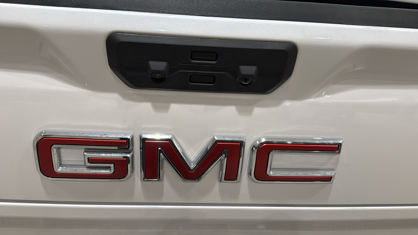 2025 GMC Sierra 1500 SLT 9