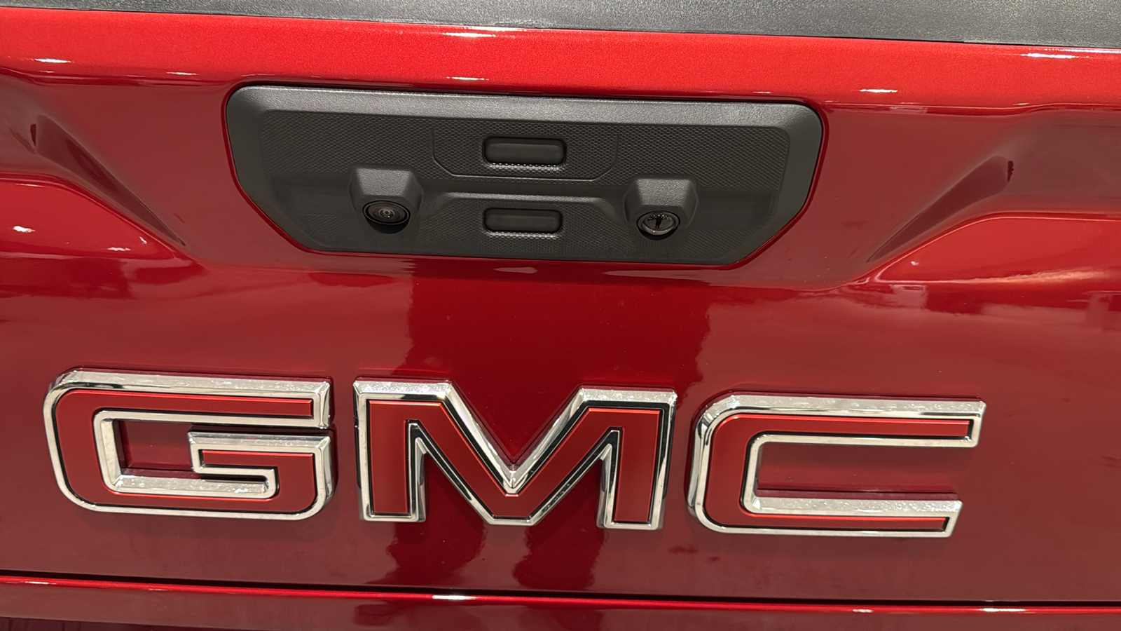 2025 GMC Sierra 1500 SLT 9