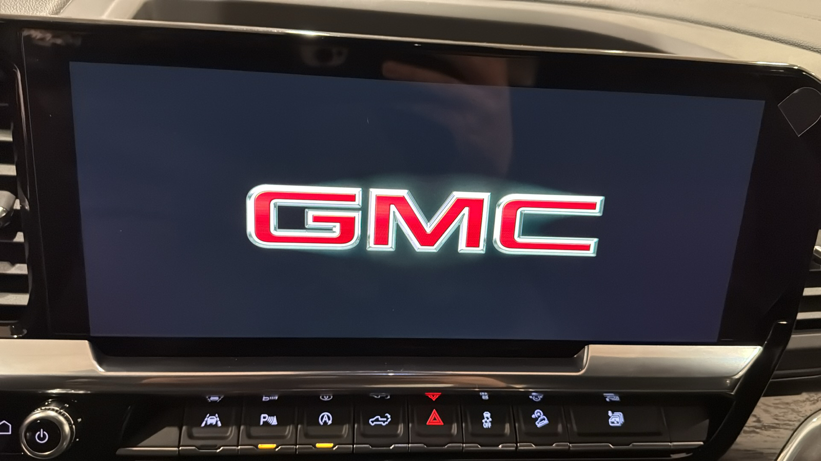 2025 GMC Sierra 1500 SLT 26