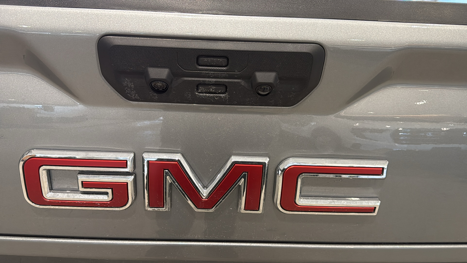 2025 GMC Sierra 1500 SLT 9