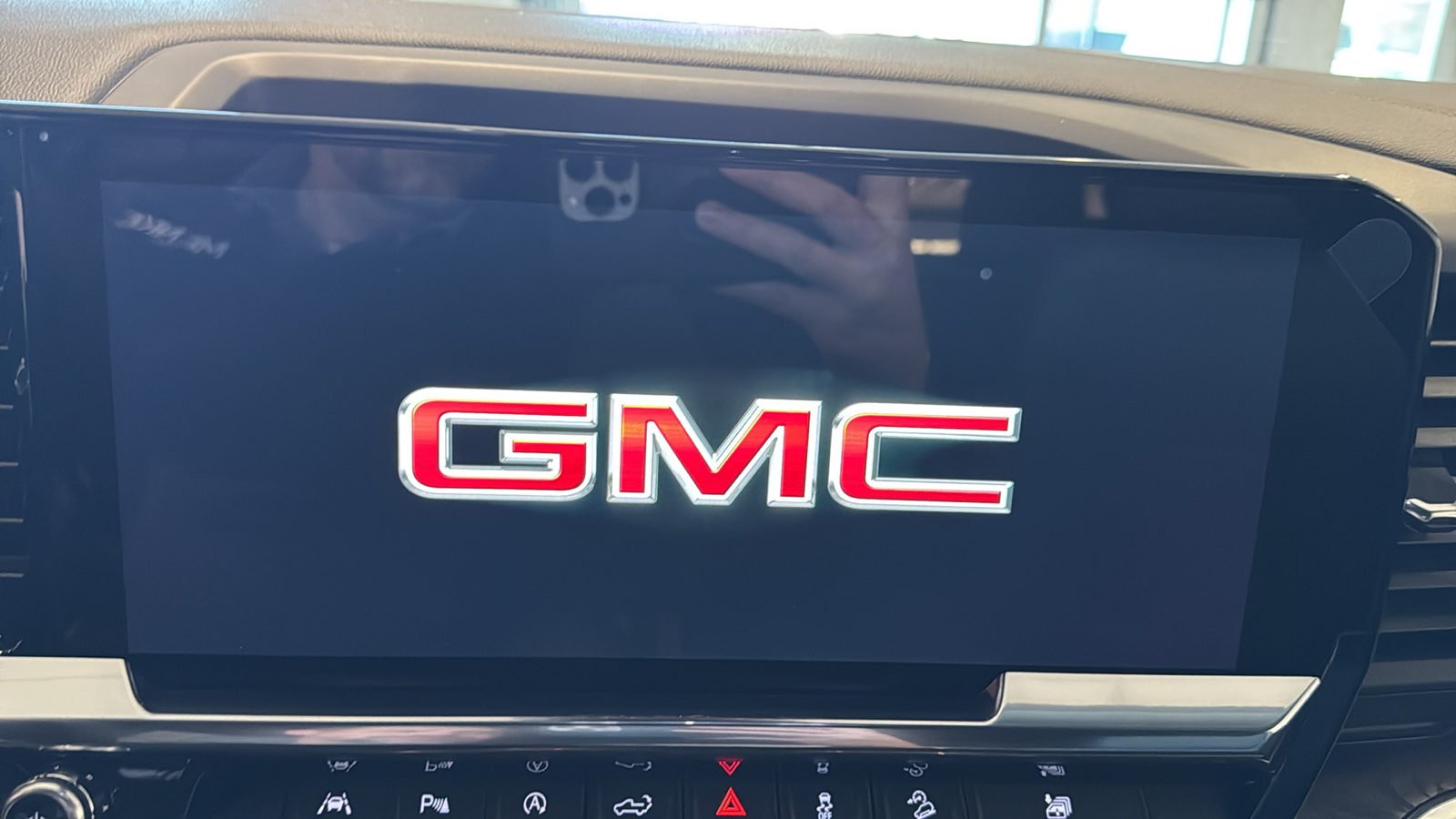 2025 GMC Sierra 1500 SLT 26