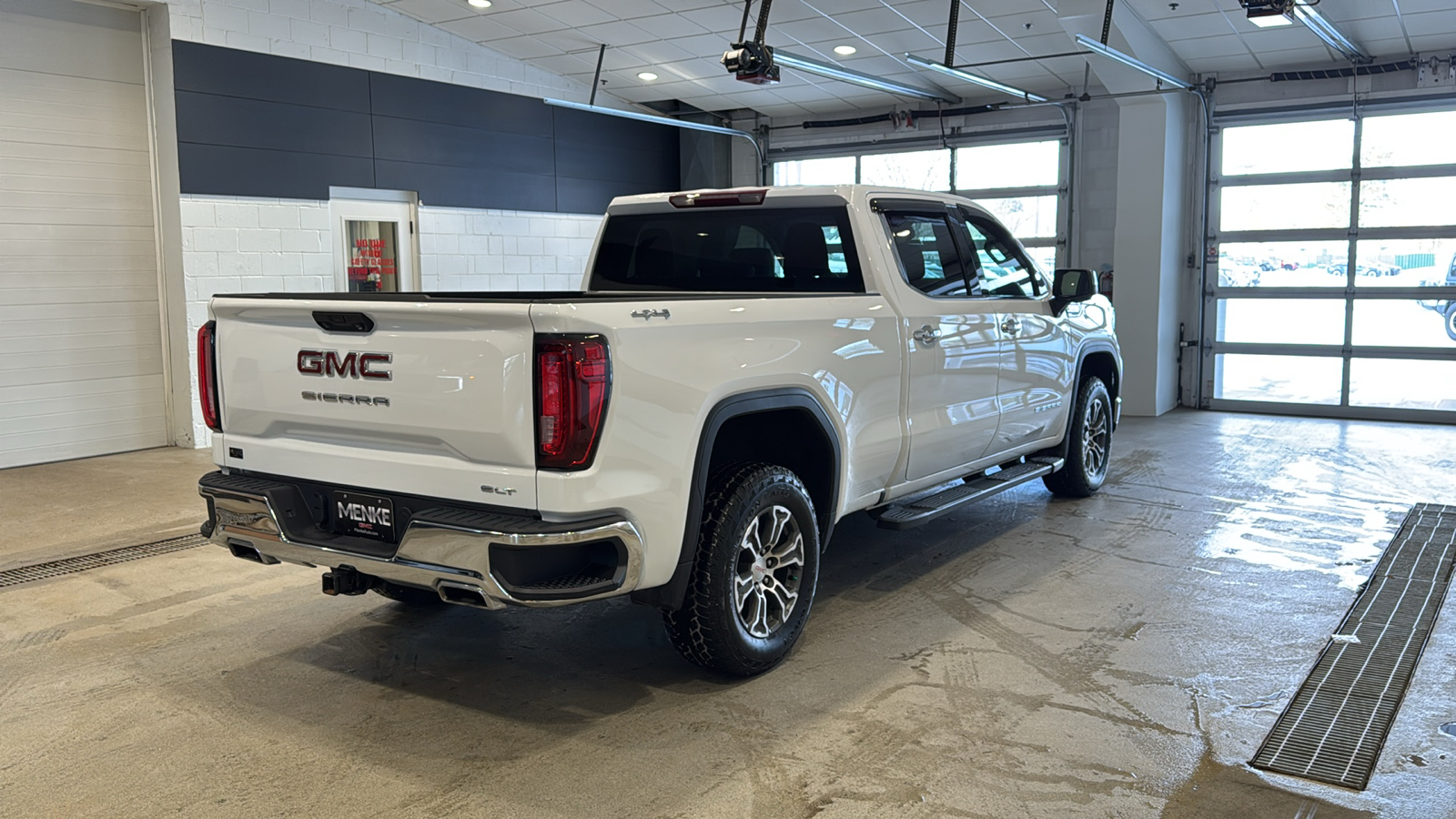 2023 GMC Sierra 1500 SLT 6