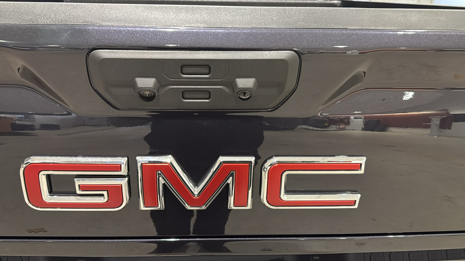 2025 GMC Sierra 1500 SLT 9