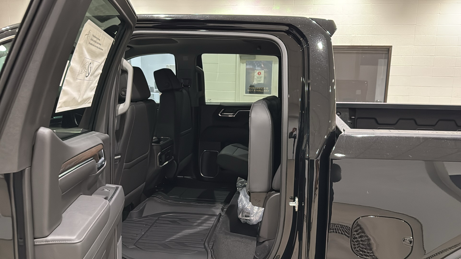 2025 GMC Sierra 1500 SLT 20