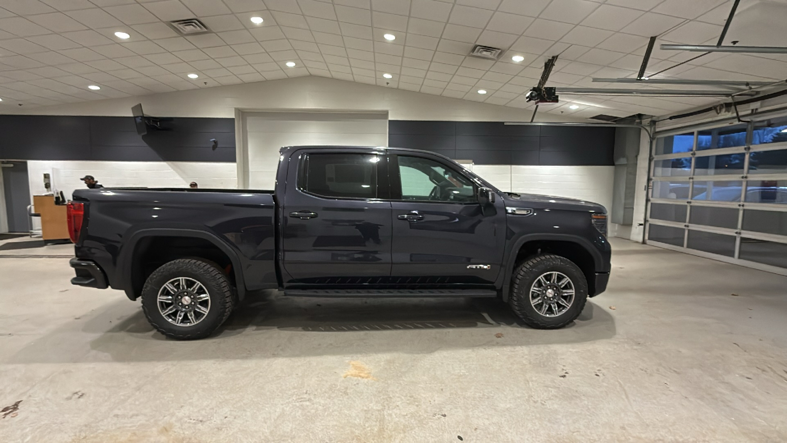 2025 GMC Sierra 1500 AT4 5