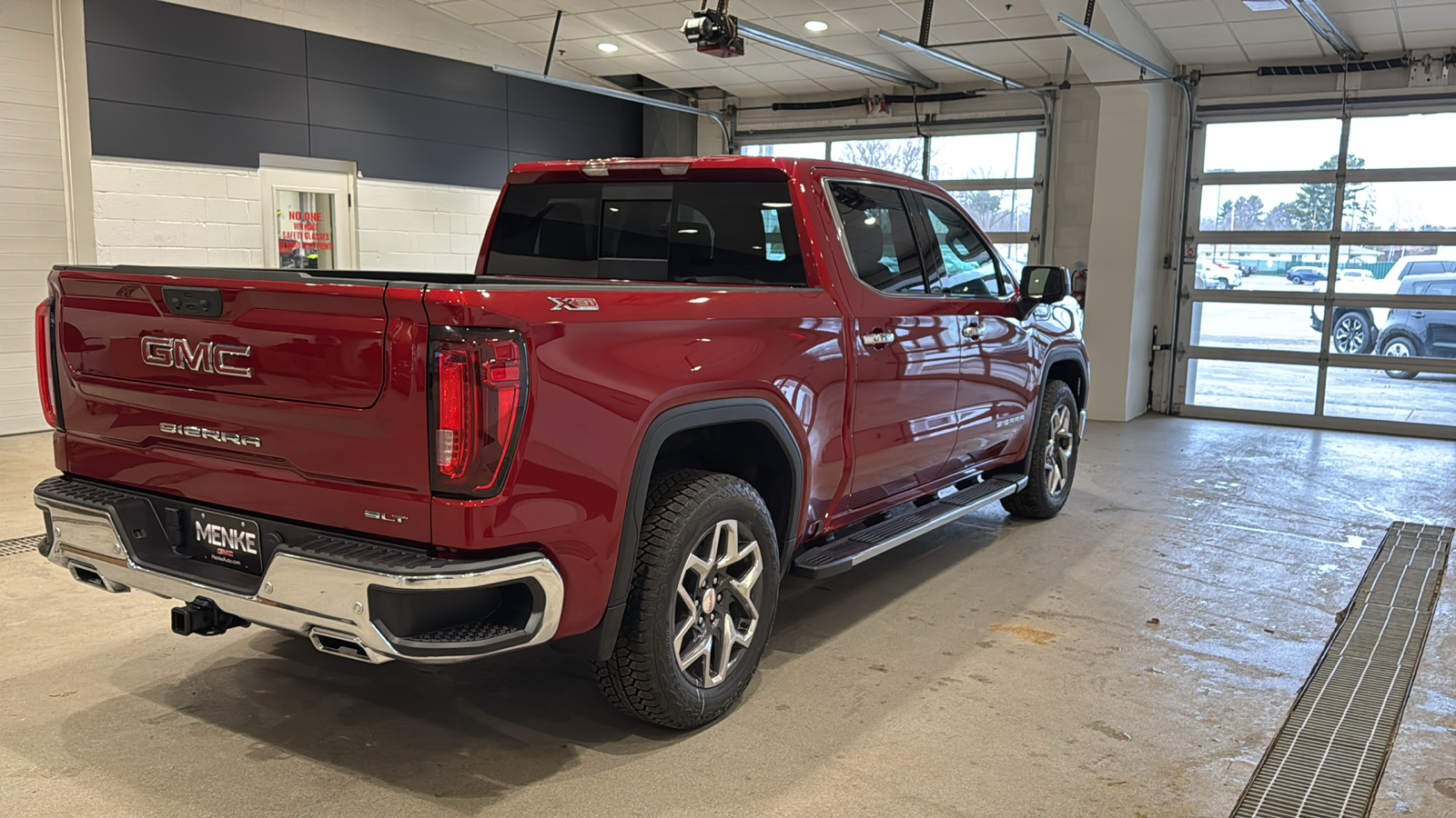 2025 GMC Sierra 1500 SLT 6