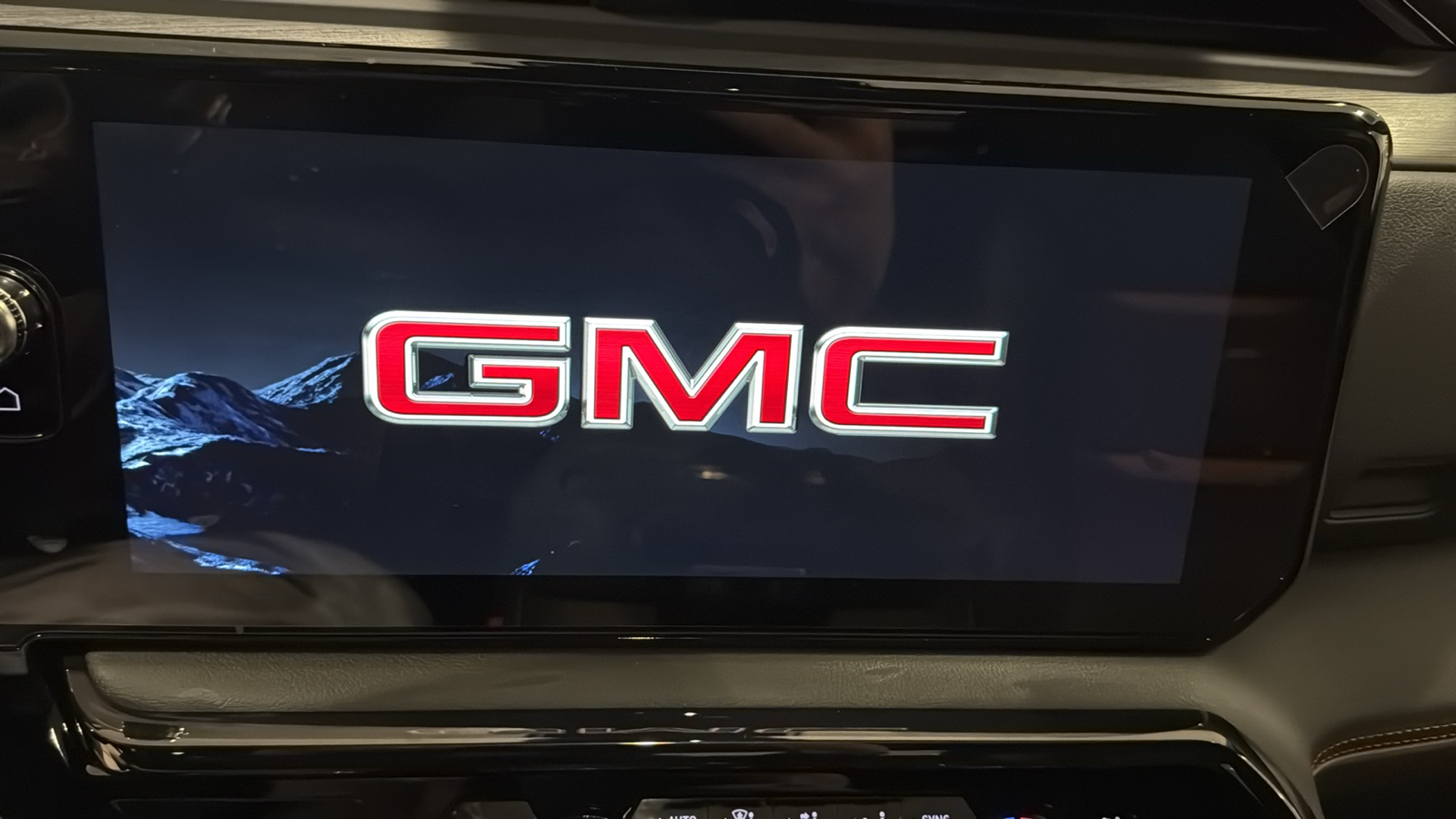 2025 GMC Sierra 3500HD AT4 27