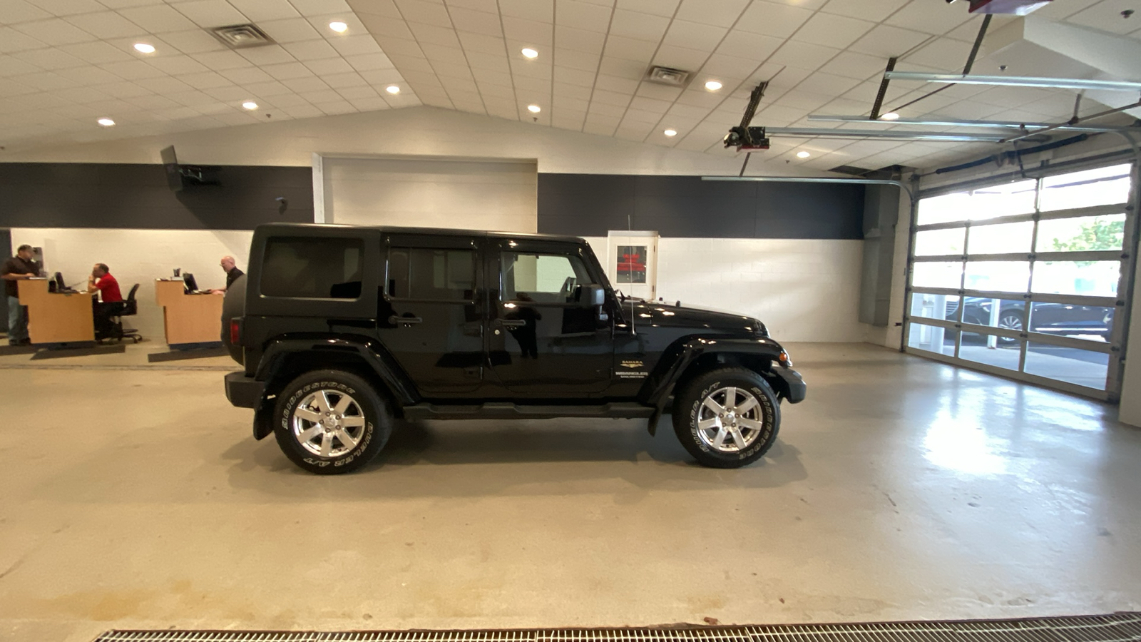 2013 Jeep Wrangler Unlimited Sahara 5