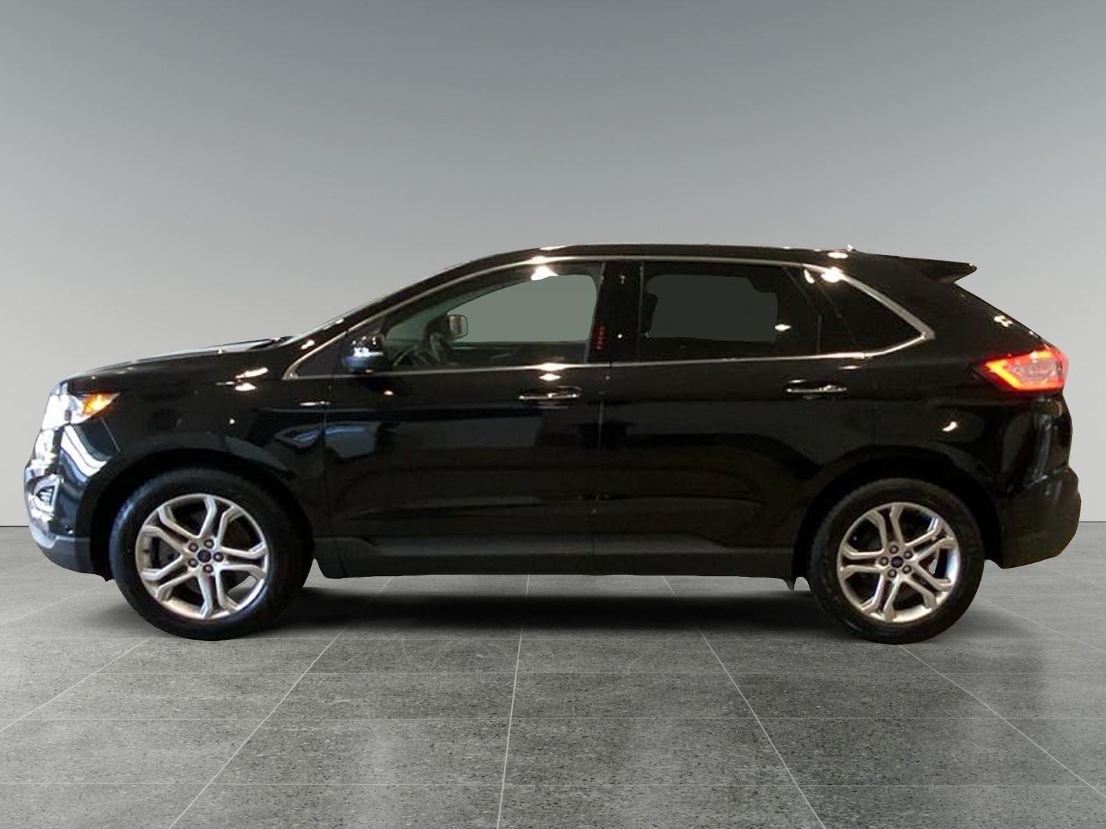 2015 Ford Edge Titanium 1