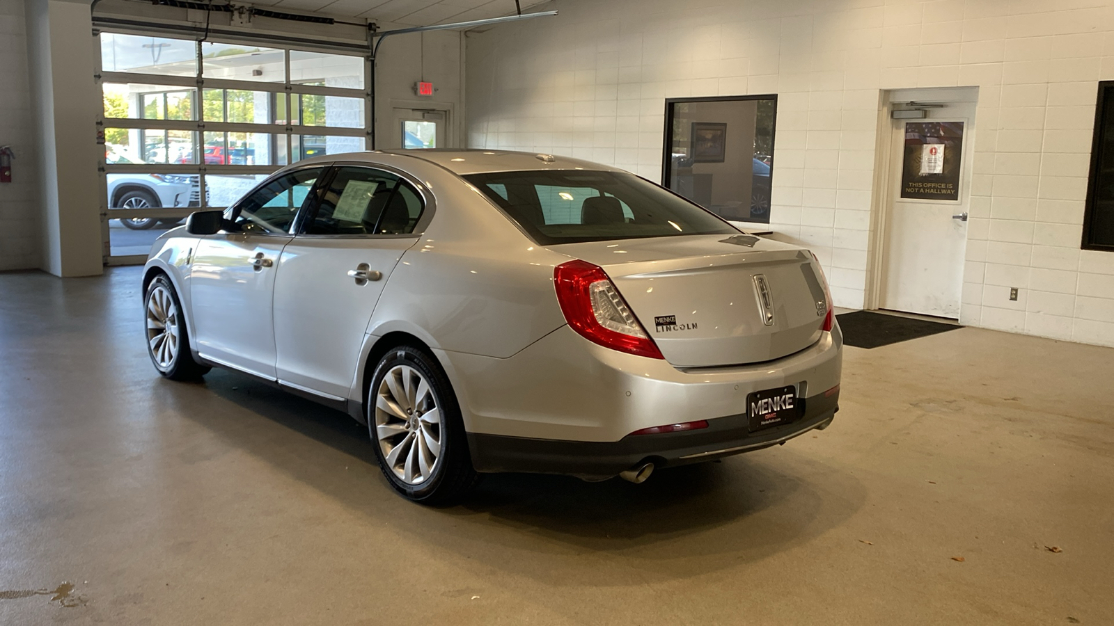 2013 Lincoln MKS Base 8